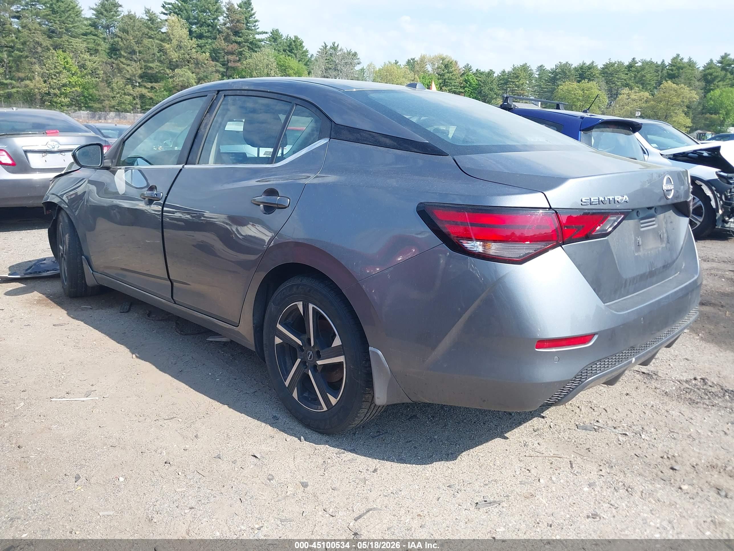 NISSAN SENTRA image 3
