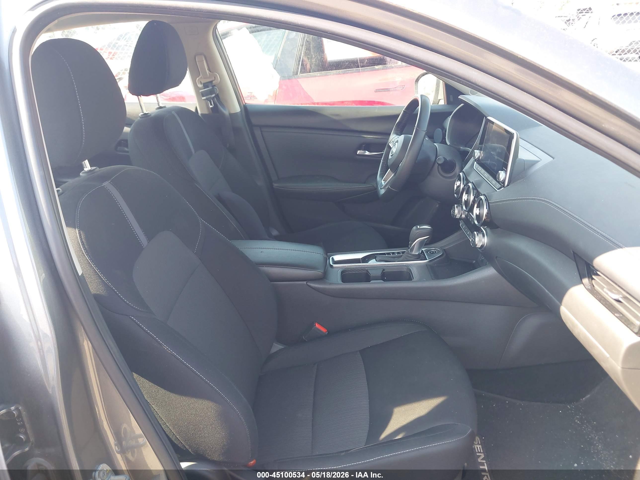 NISSAN SENTRA image 5