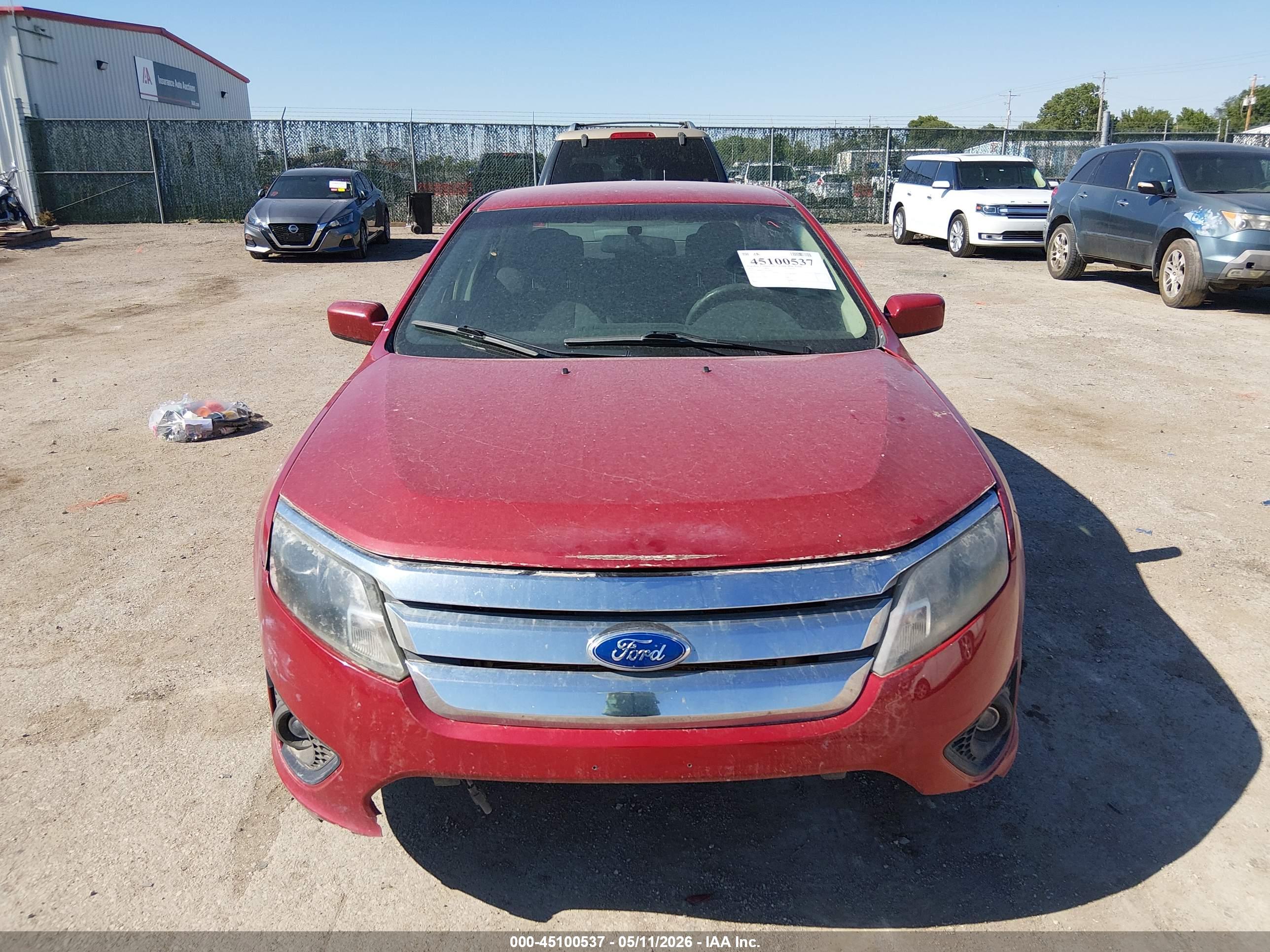 FORD FUSION image 6