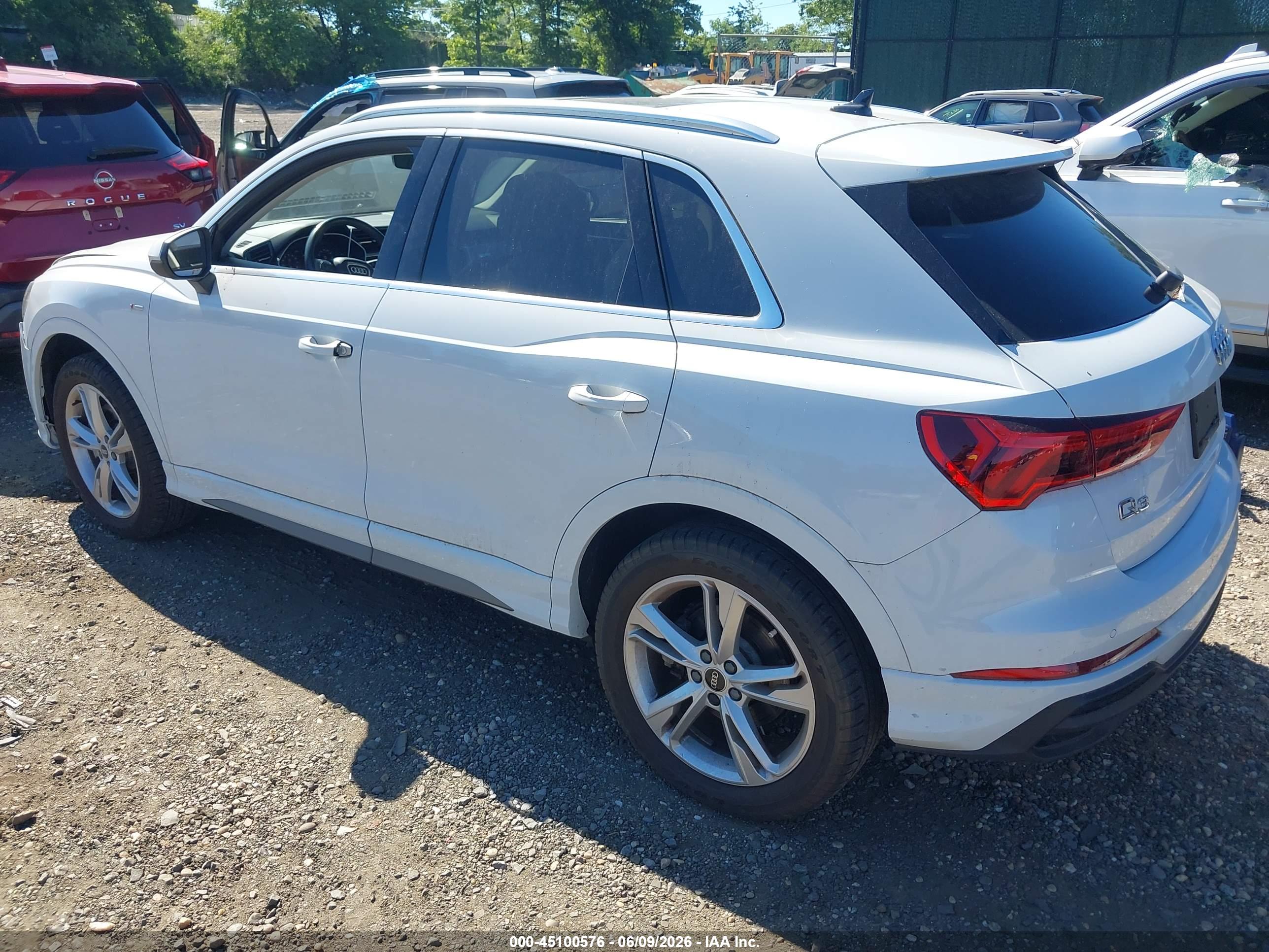 AUDI Q3 image 3