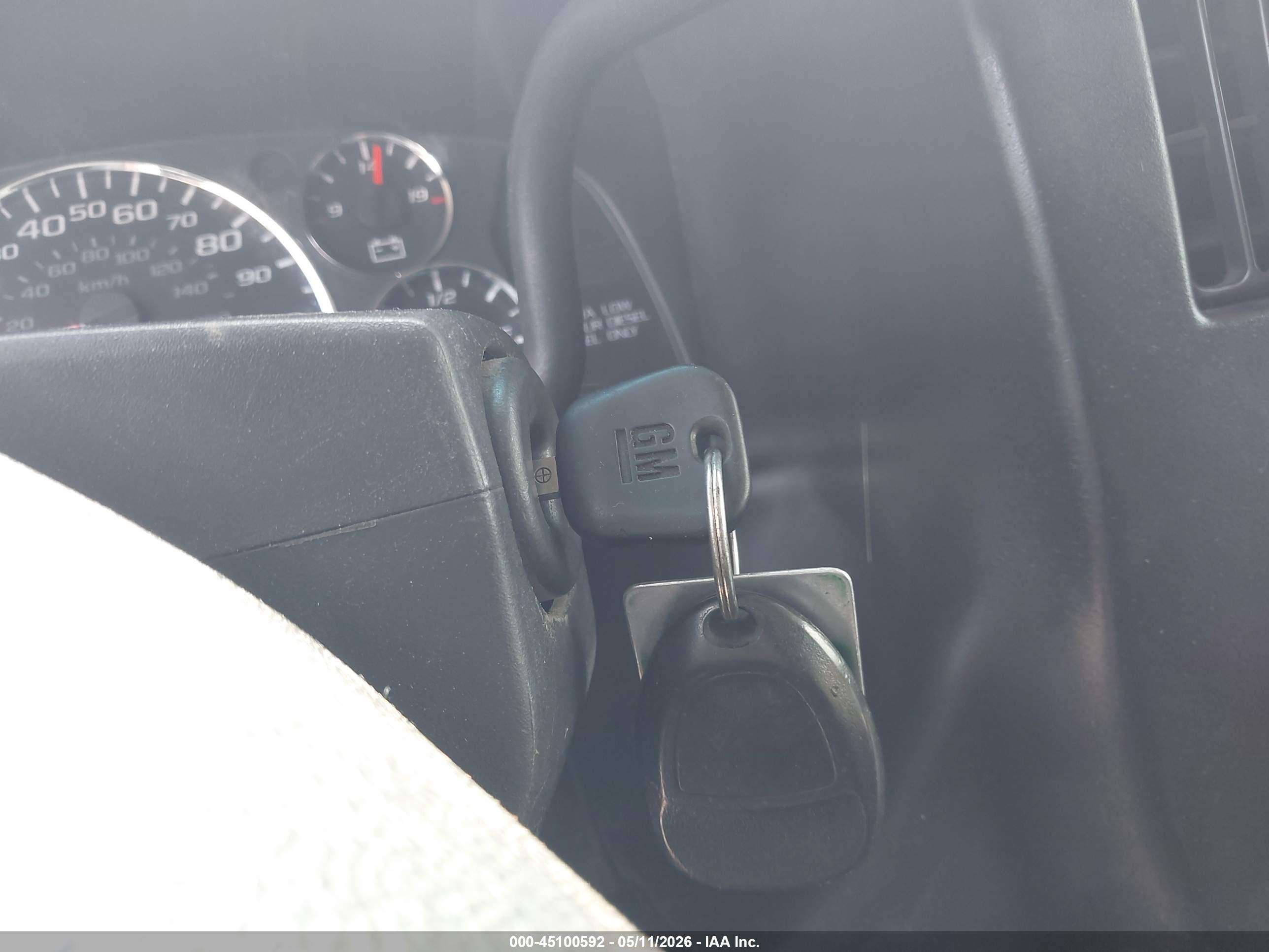 CHEVROLET EXPRESS image 11