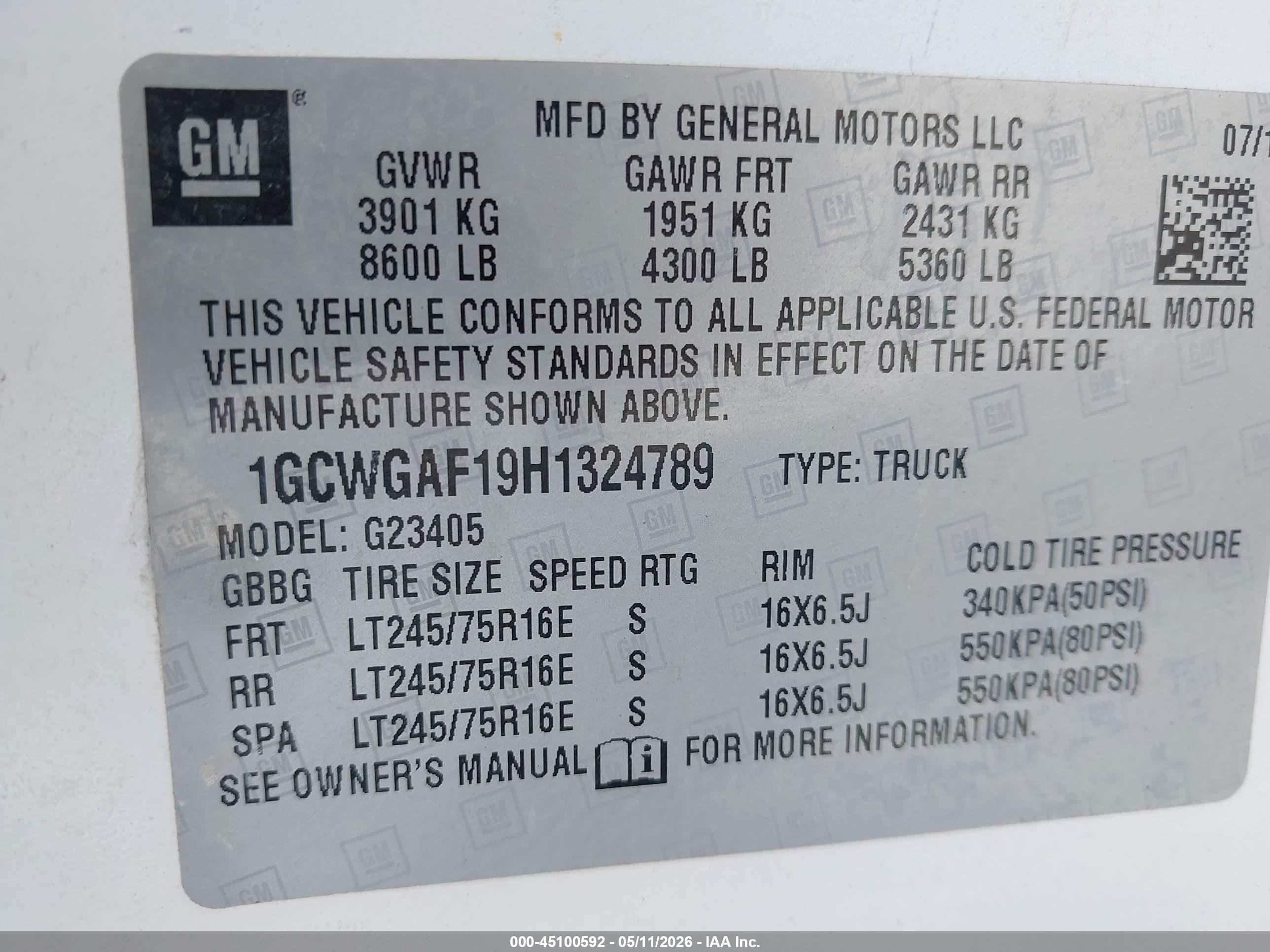 CHEVROLET EXPRESS image 9