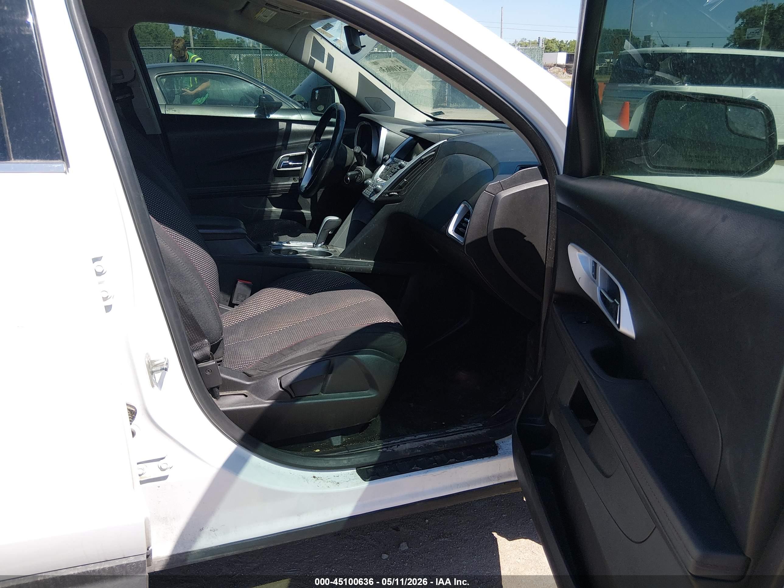 CHEVROLET EQUINOX image 5