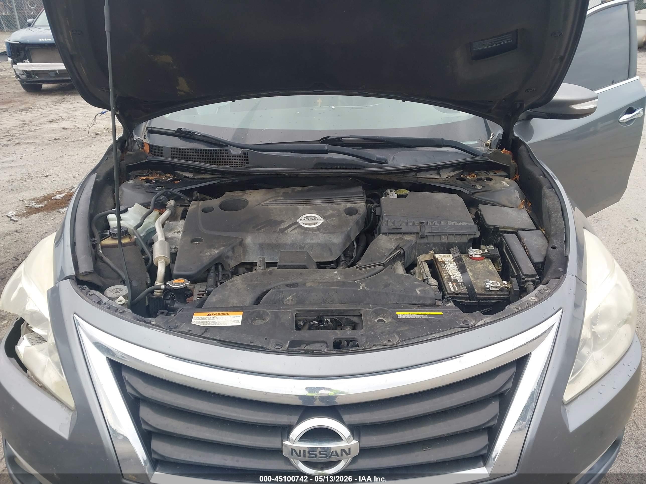 NISSAN ALTIMA image 10