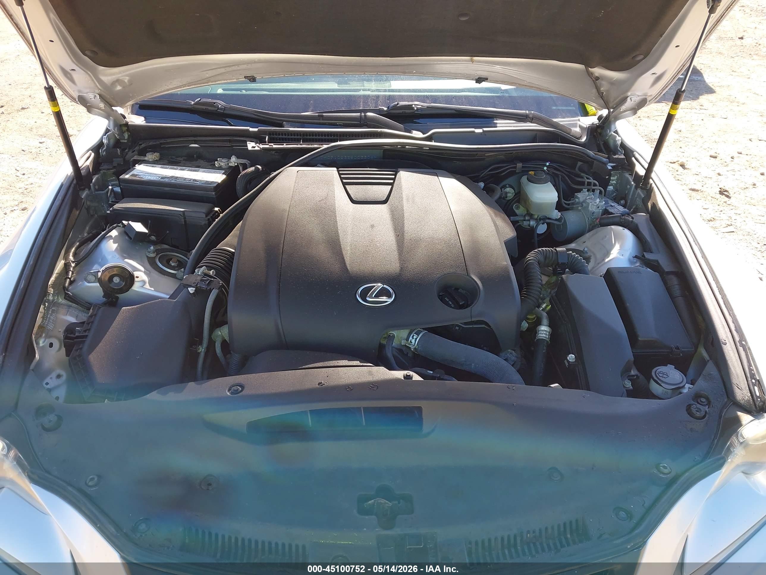 LEXUS IS image 10