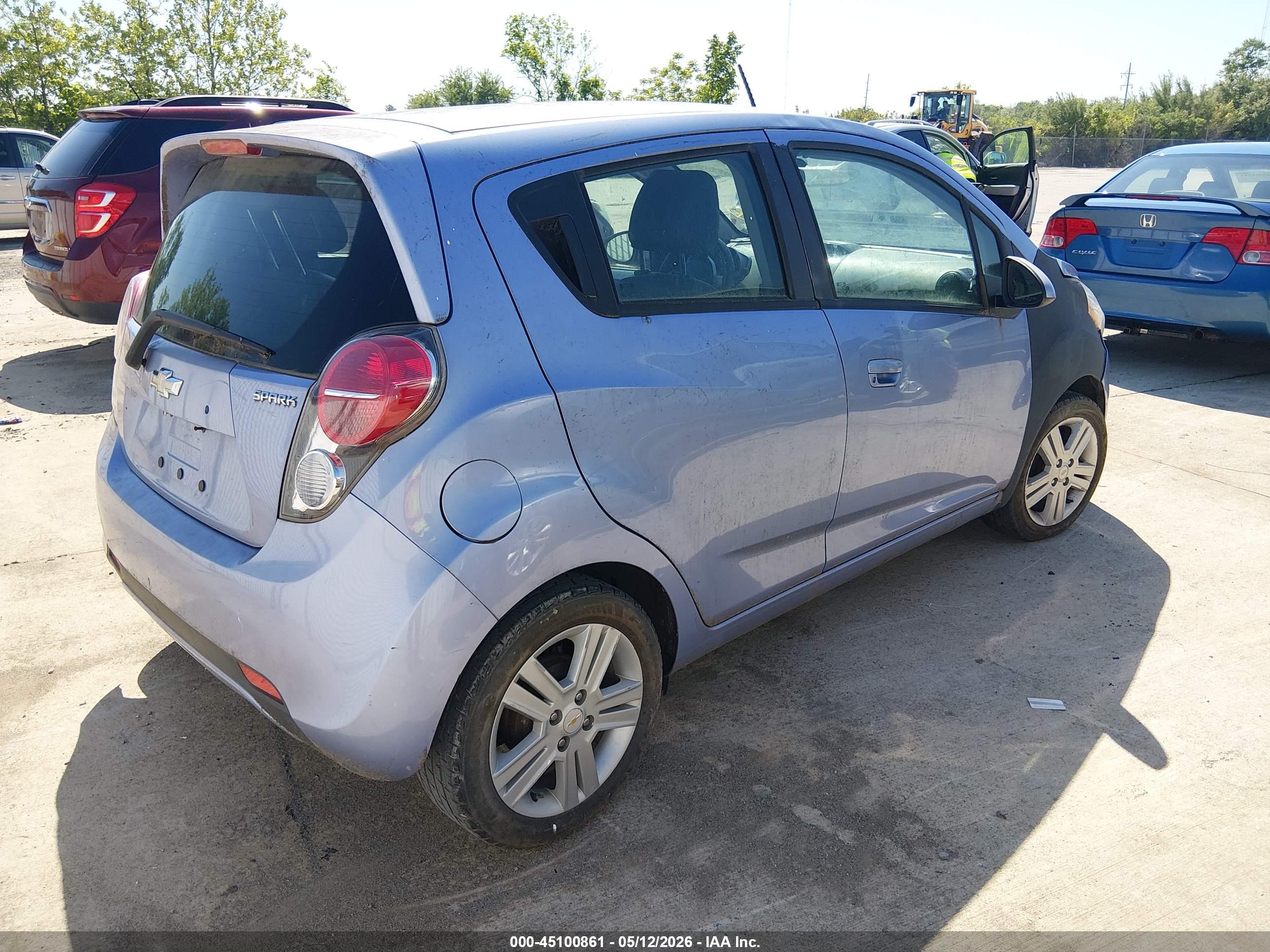 CHEVROLET SPARK image 4