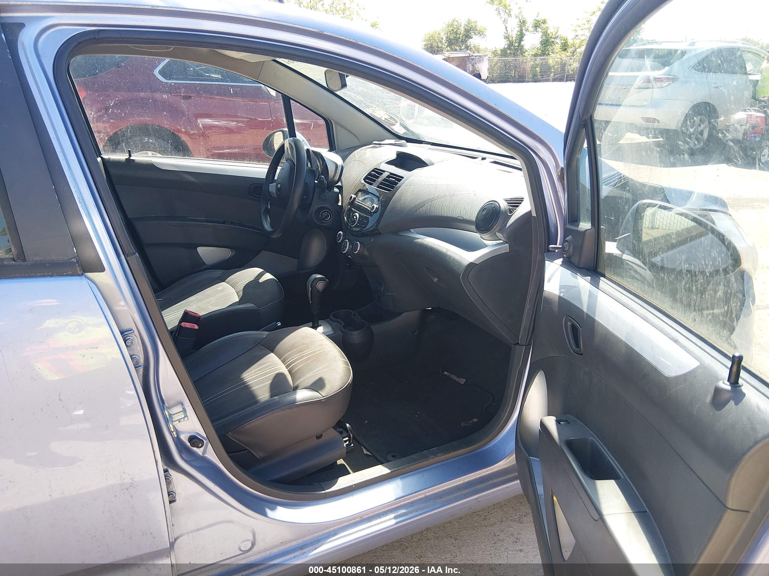 CHEVROLET SPARK image 5