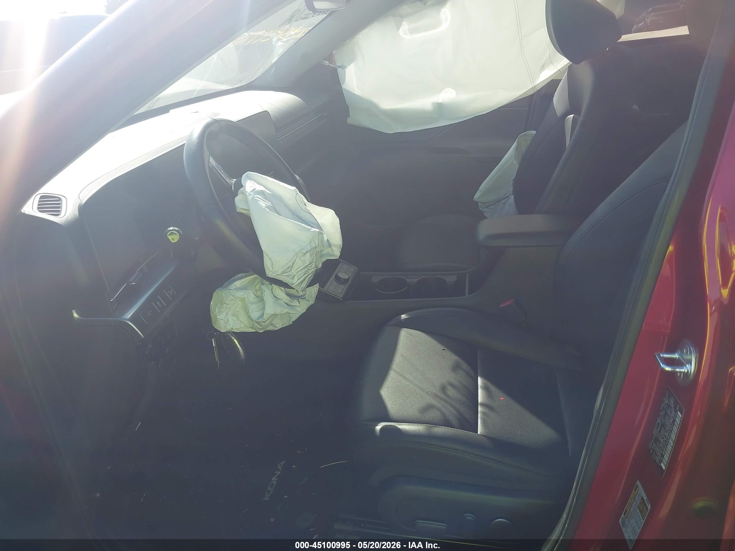 HYUNDAI KONA image 5