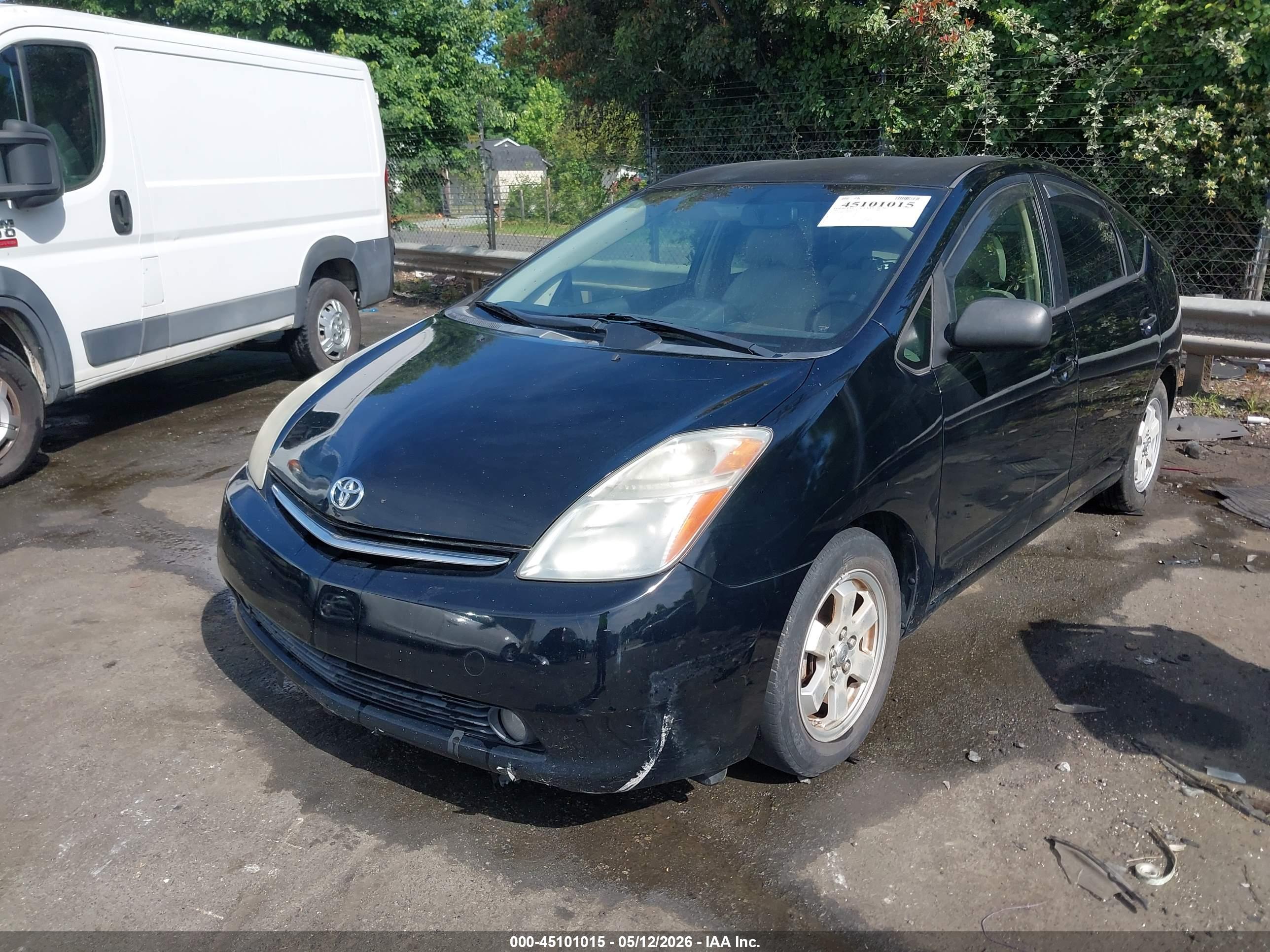 TOYOTA PRIUS image 2