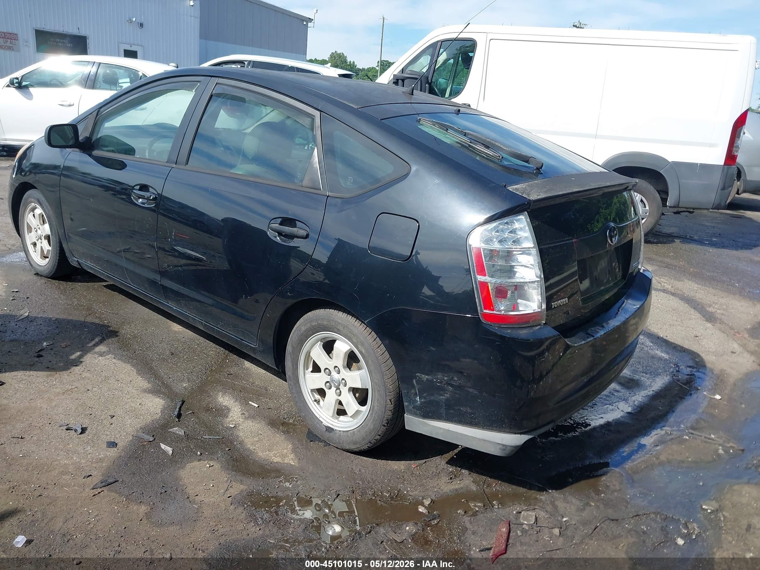 TOYOTA PRIUS image 3
