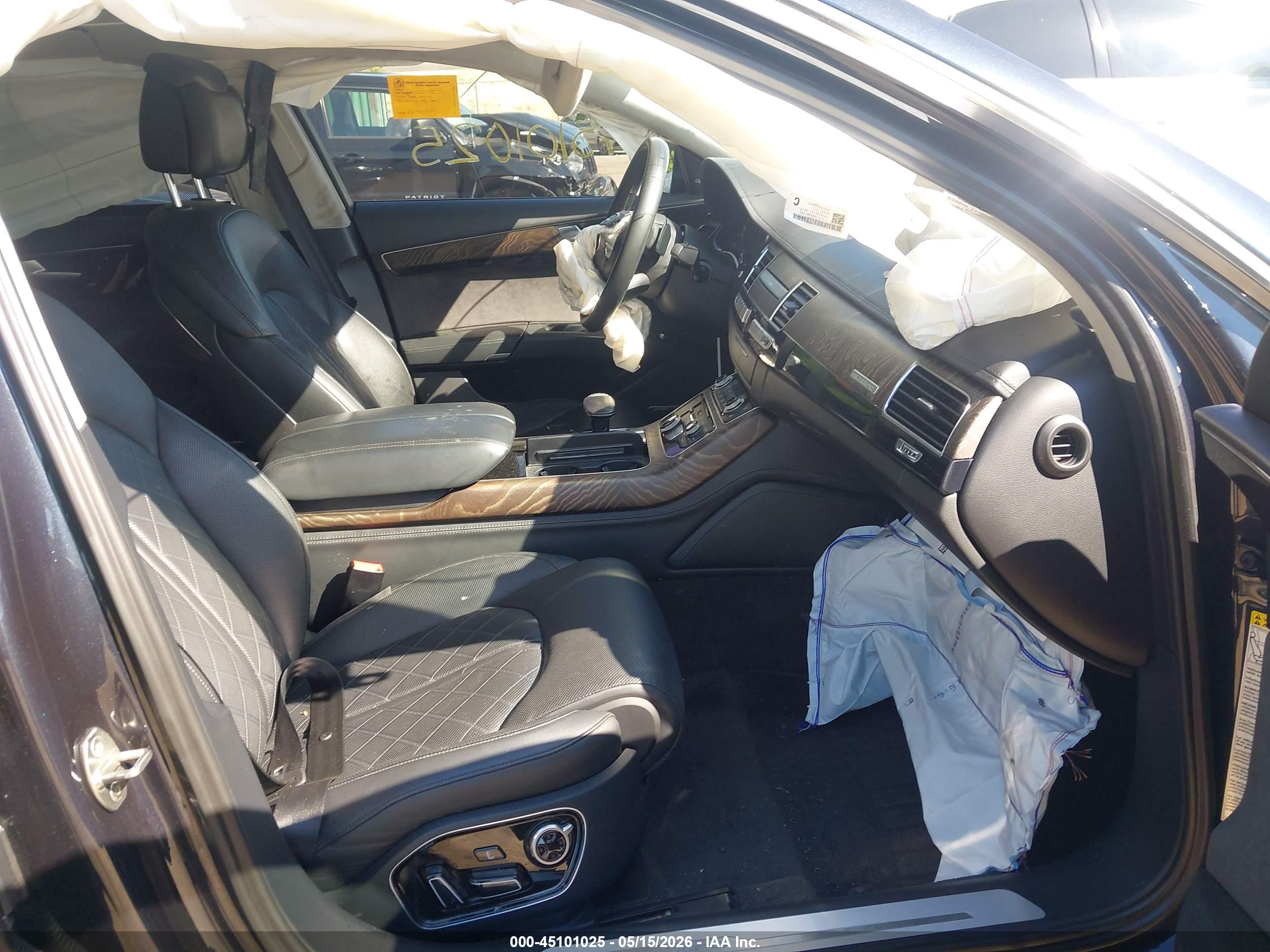 AUDI A8 image 5
