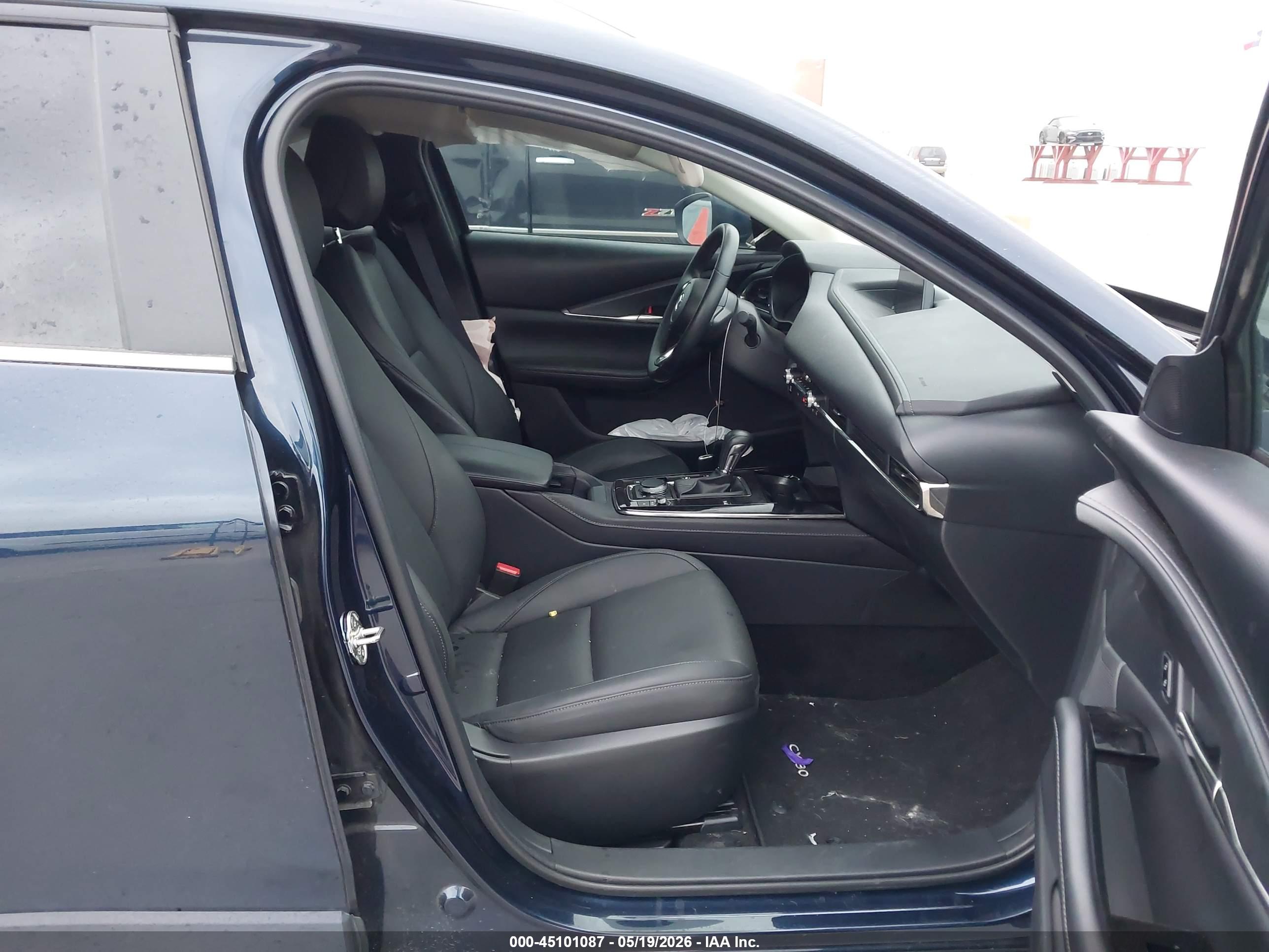 MAZDA CX-30 image 5