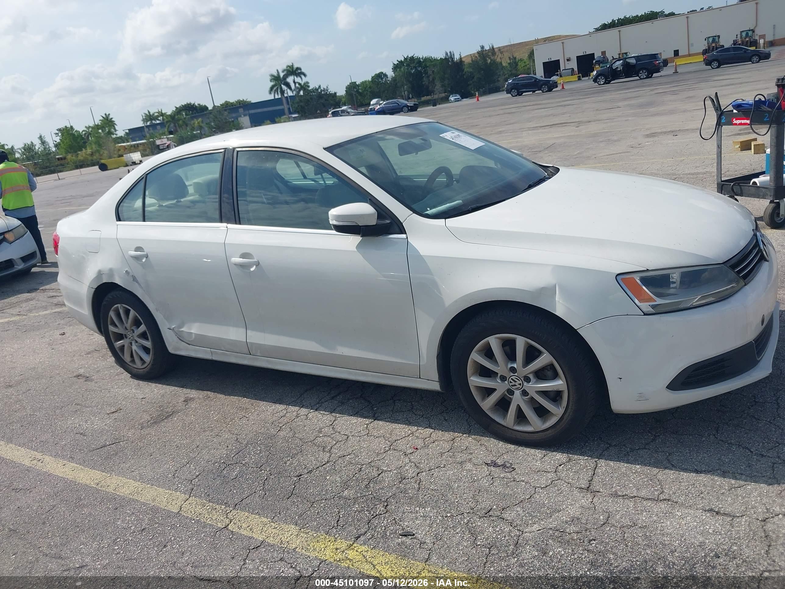 VOLKSWAGEN JETTA image 6