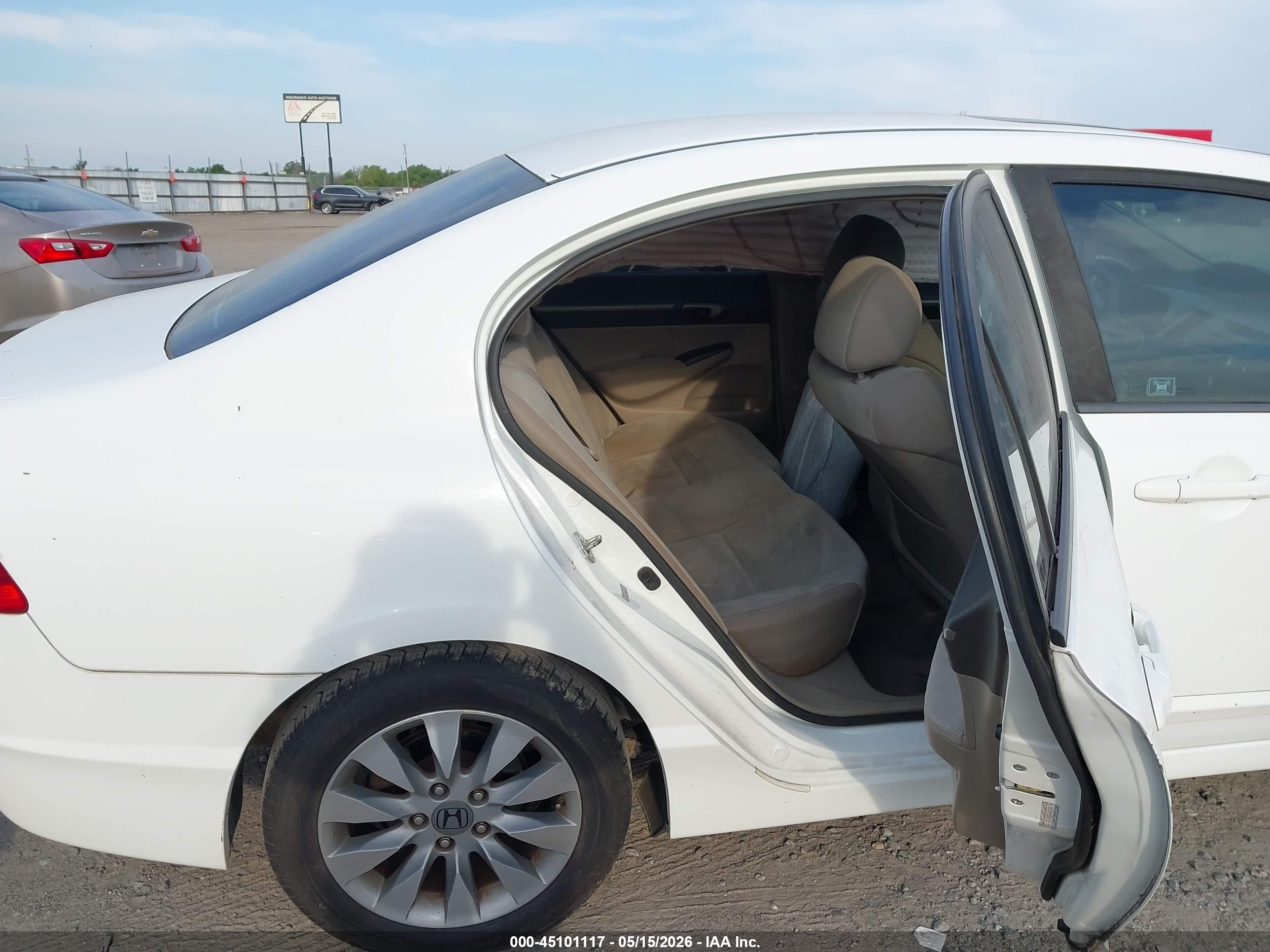 HONDA CIVIC image 8