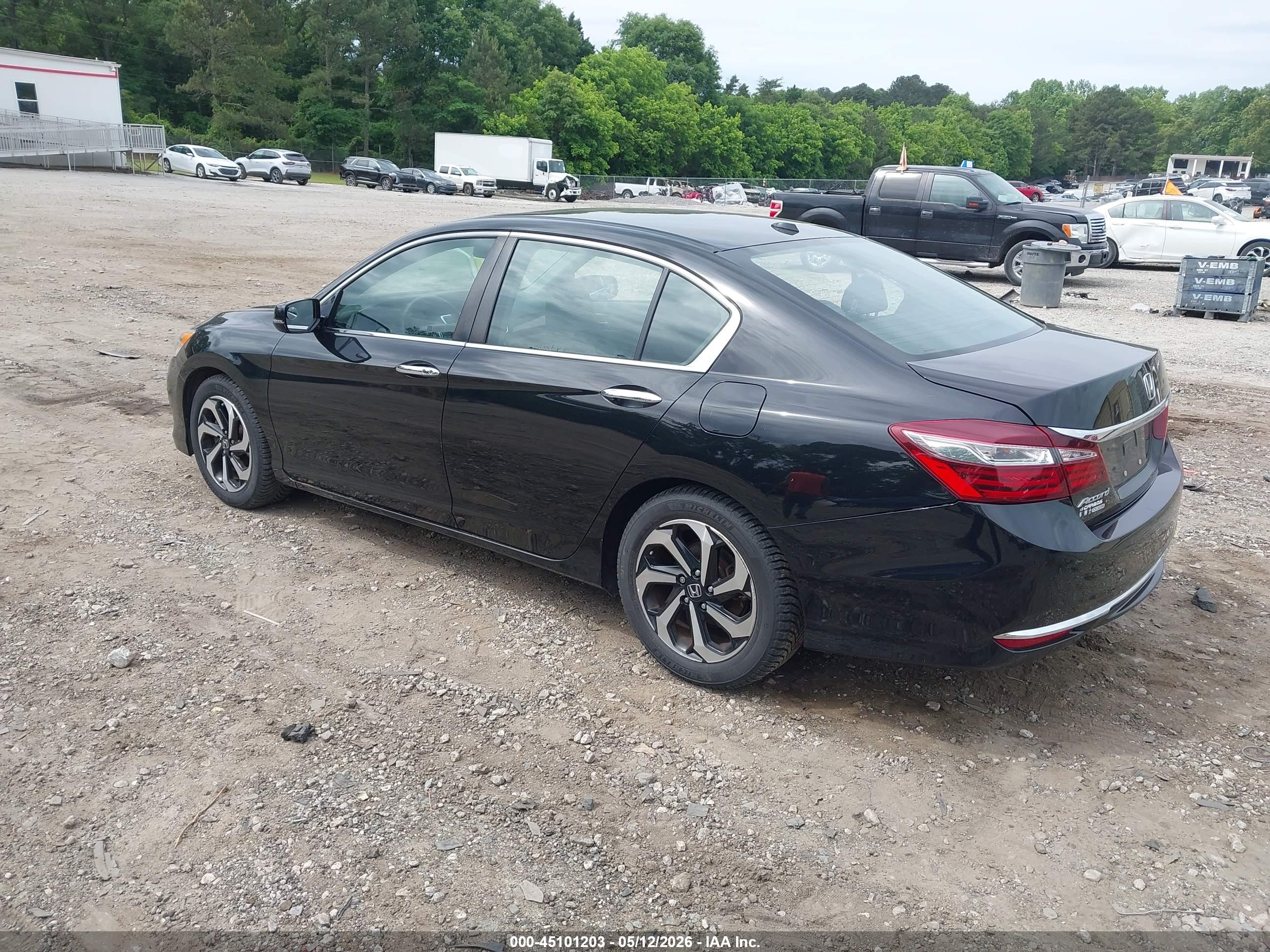 HONDA ACCORD image 3