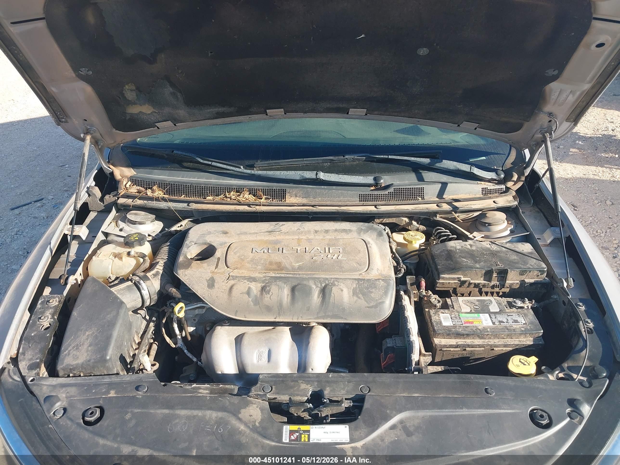 CHRYSLER 200 image 10
