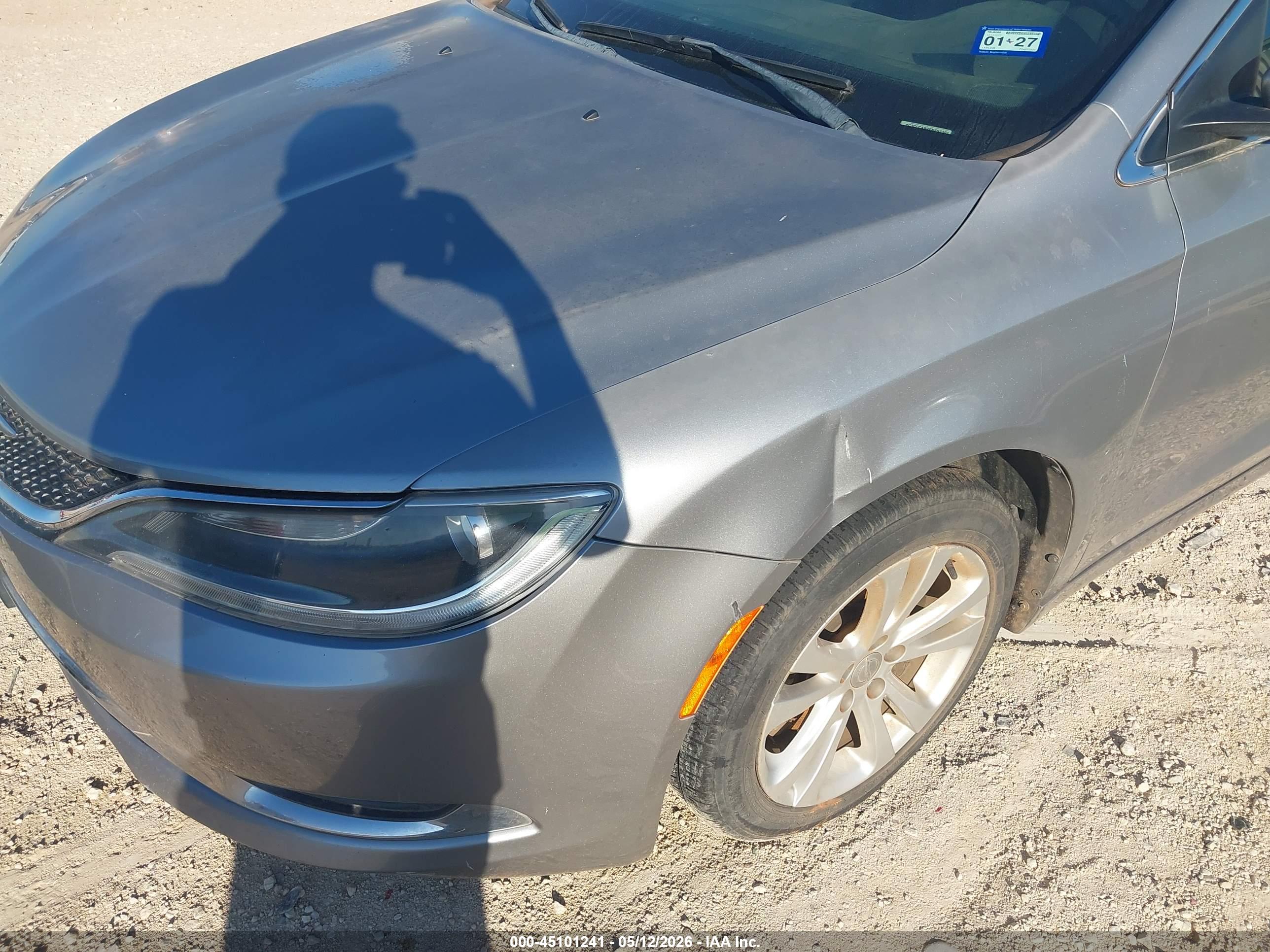CHRYSLER 200 image 6
