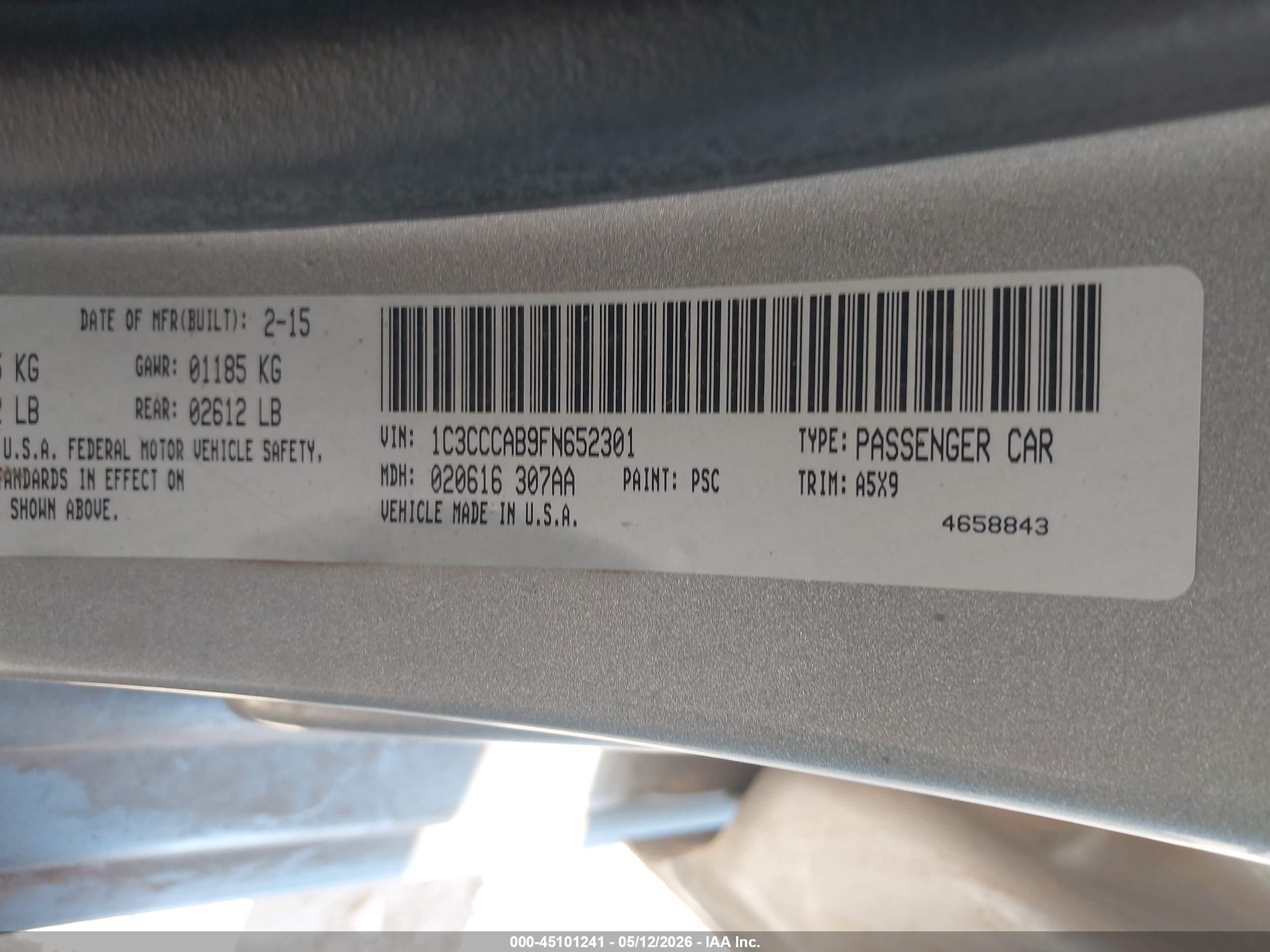 CHRYSLER 200 image 9