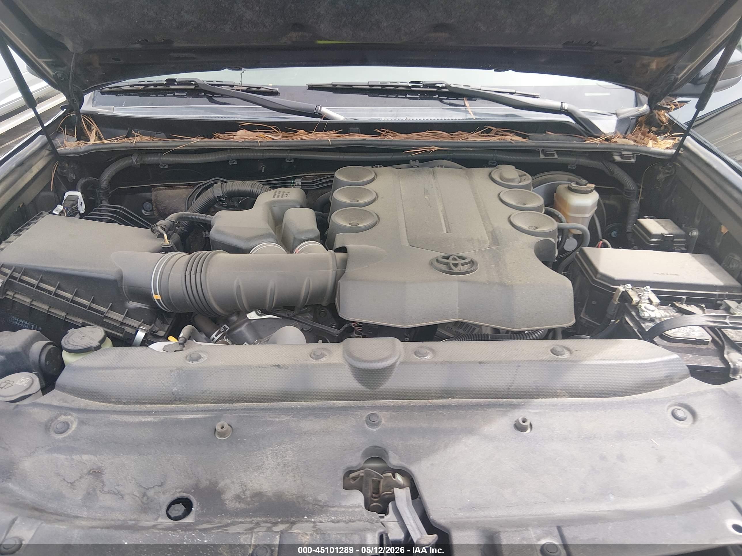 TOYOTA 4RUNNER image 10
