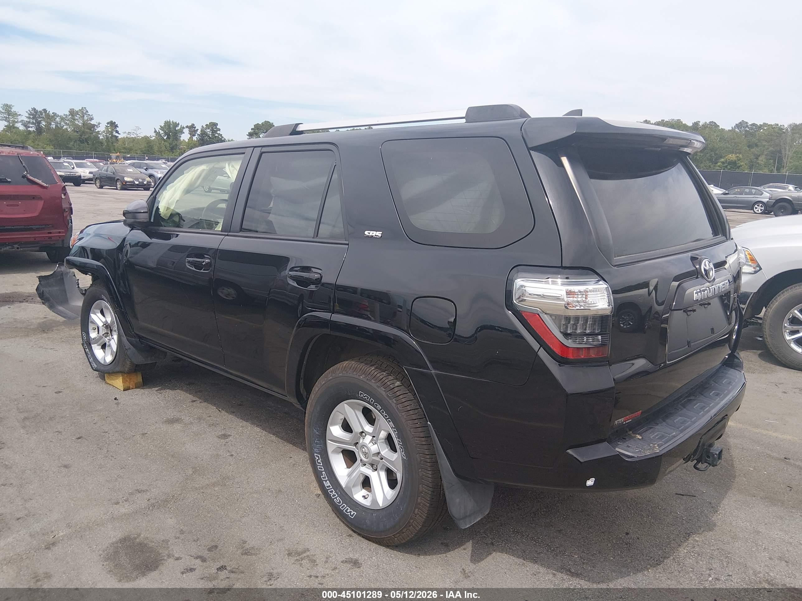 TOYOTA 4RUNNER image 3