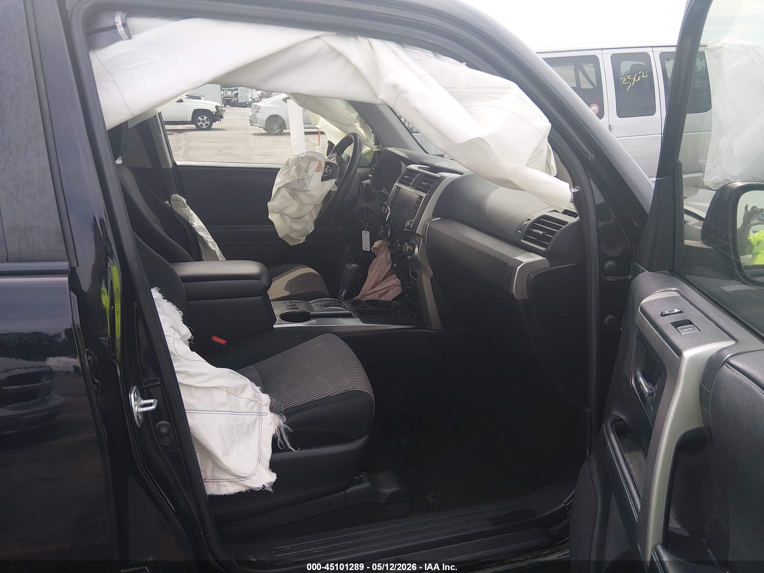 TOYOTA 4RUNNER image 5