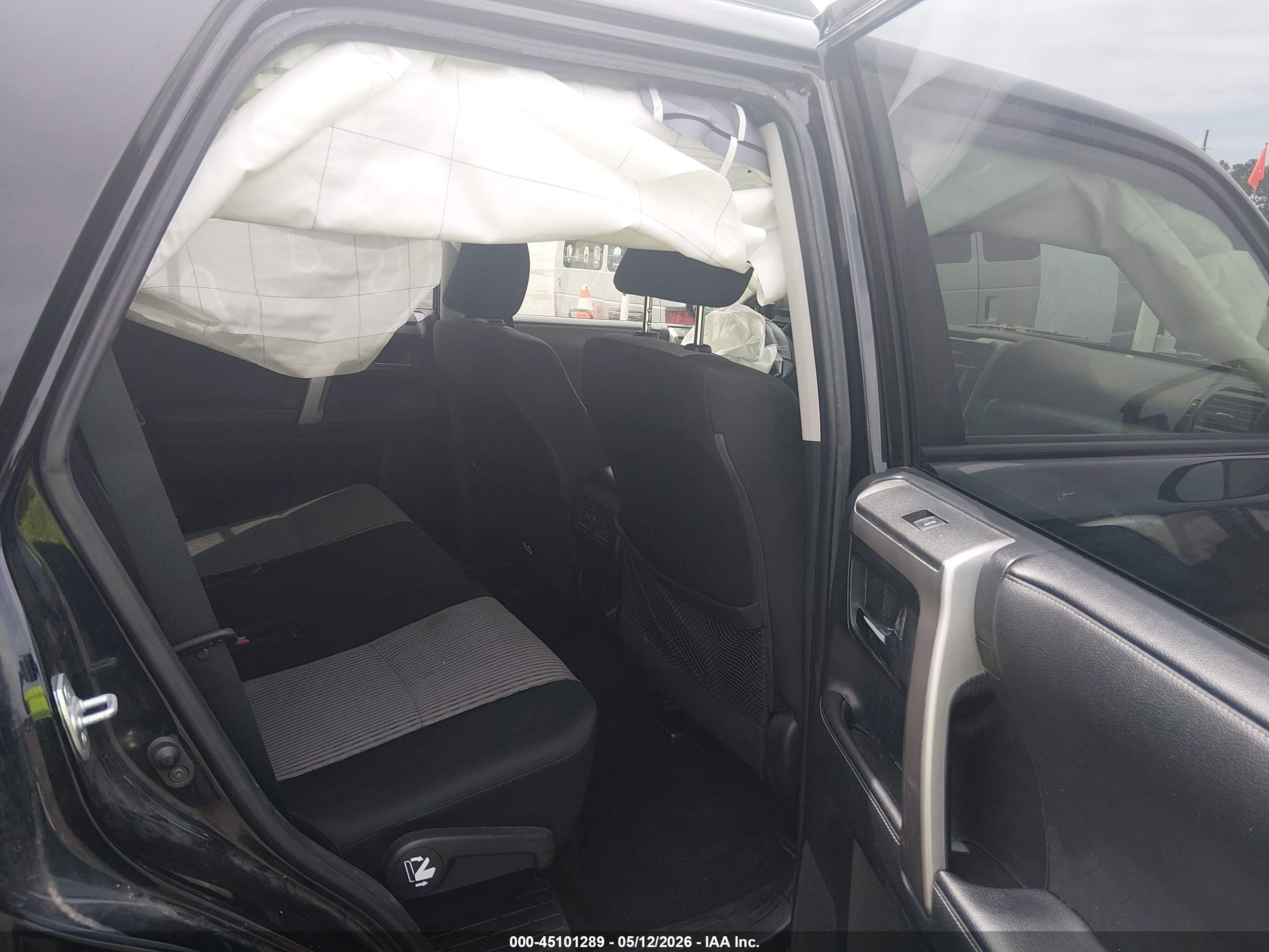TOYOTA 4RUNNER image 8