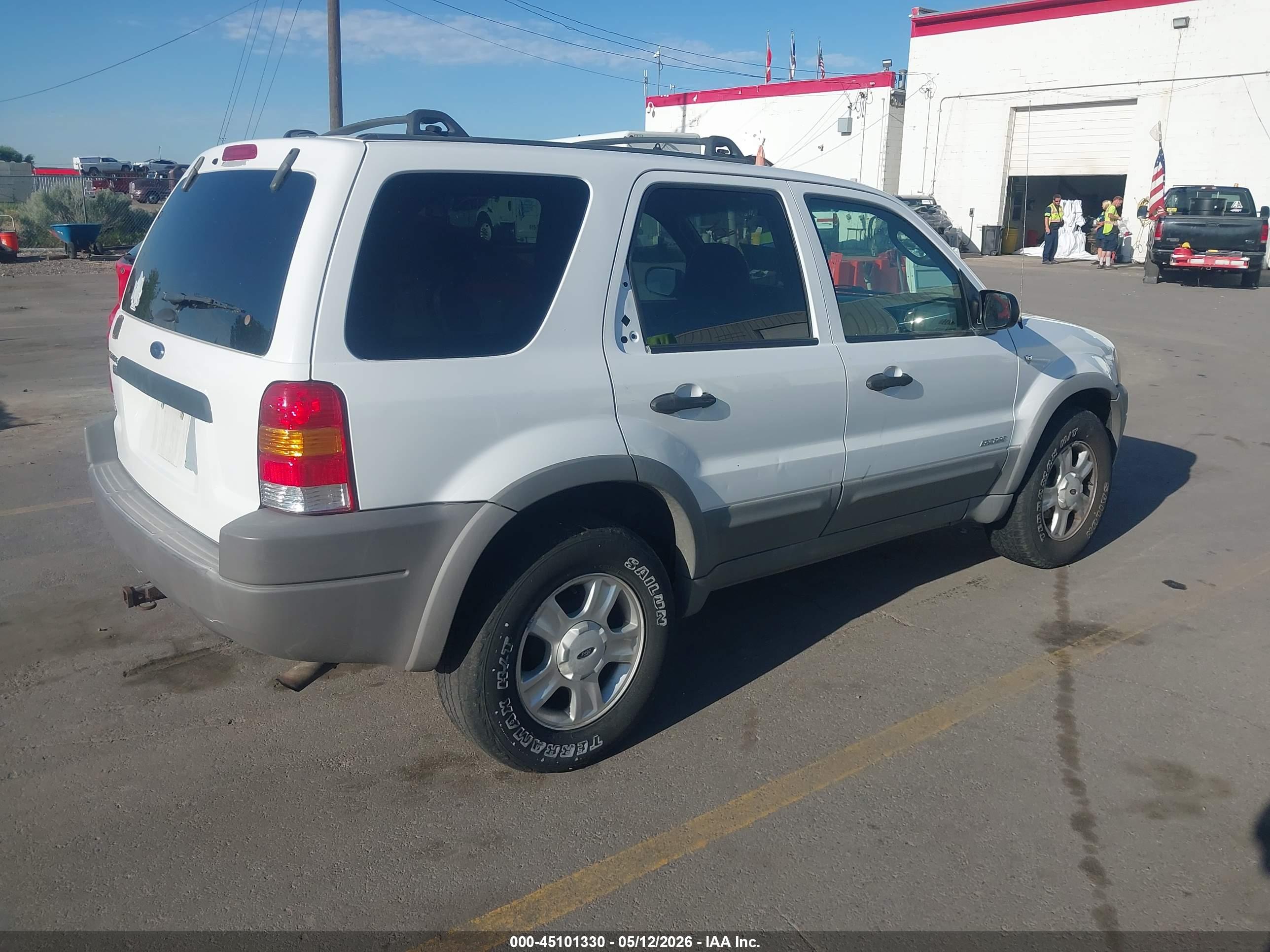 FORD ESCAPE image 4