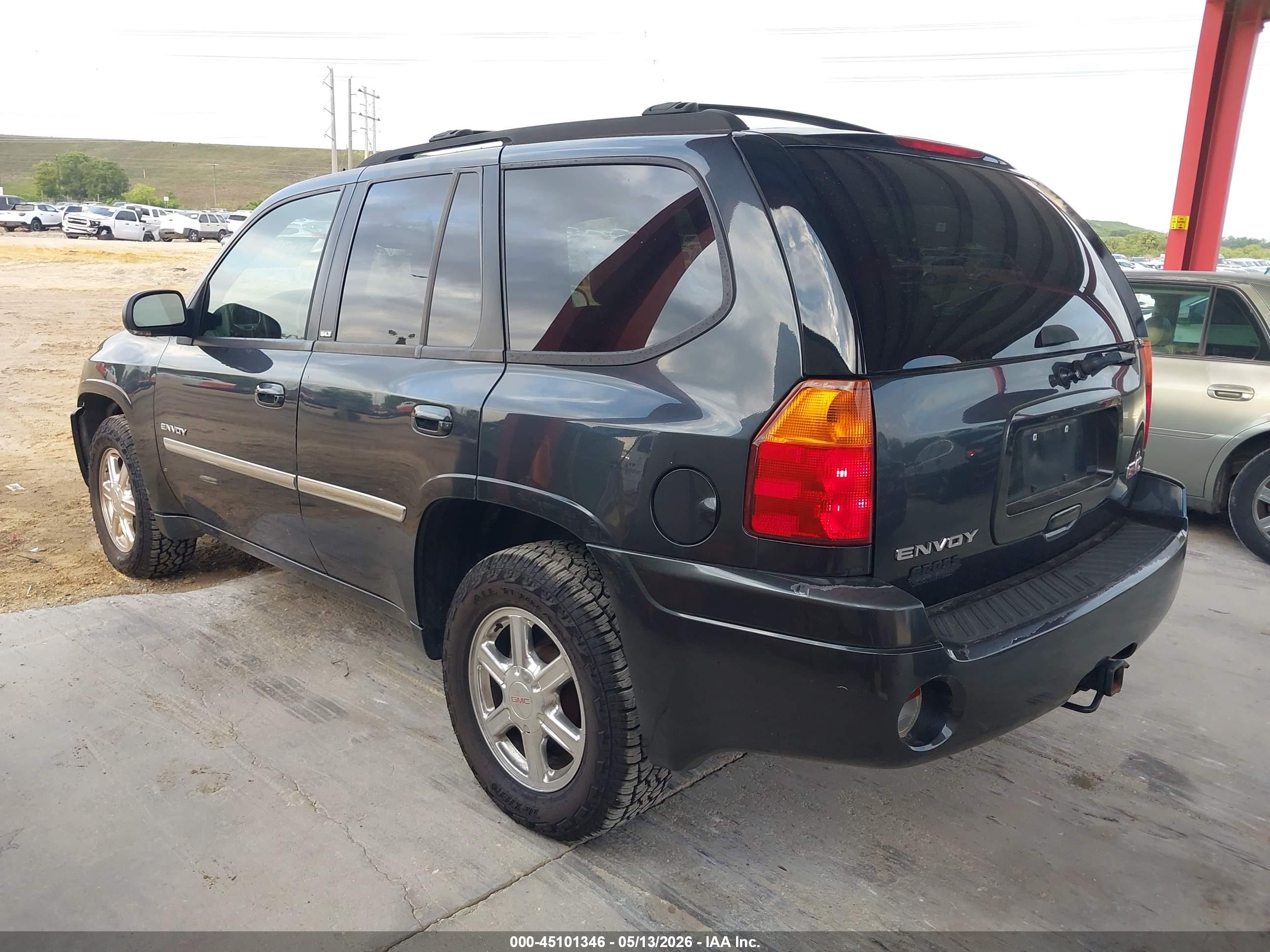 GMC ENVOY image 3