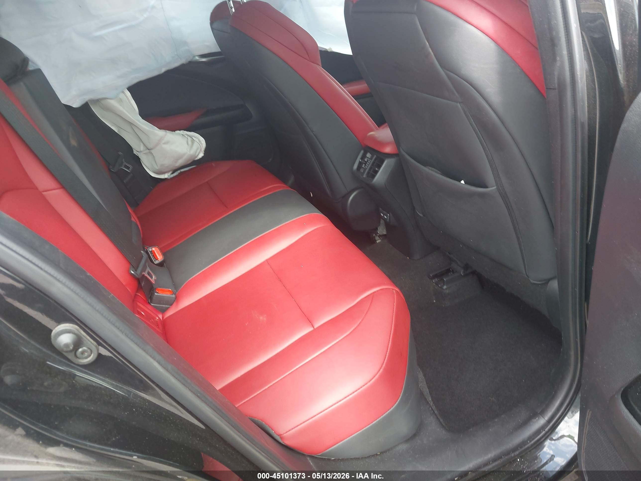 LEXUS UX image 8