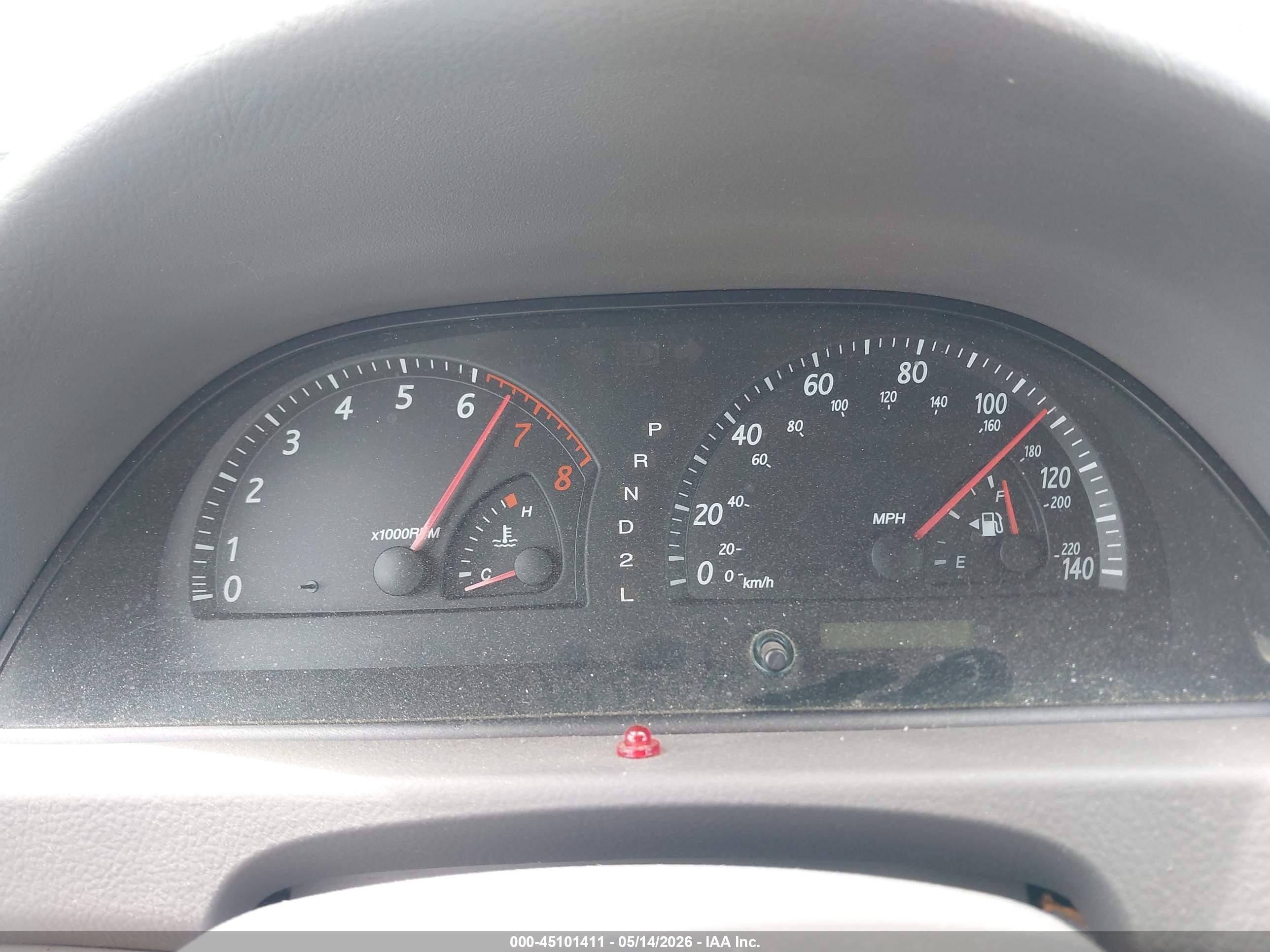 TOYOTA CAMRY image 7