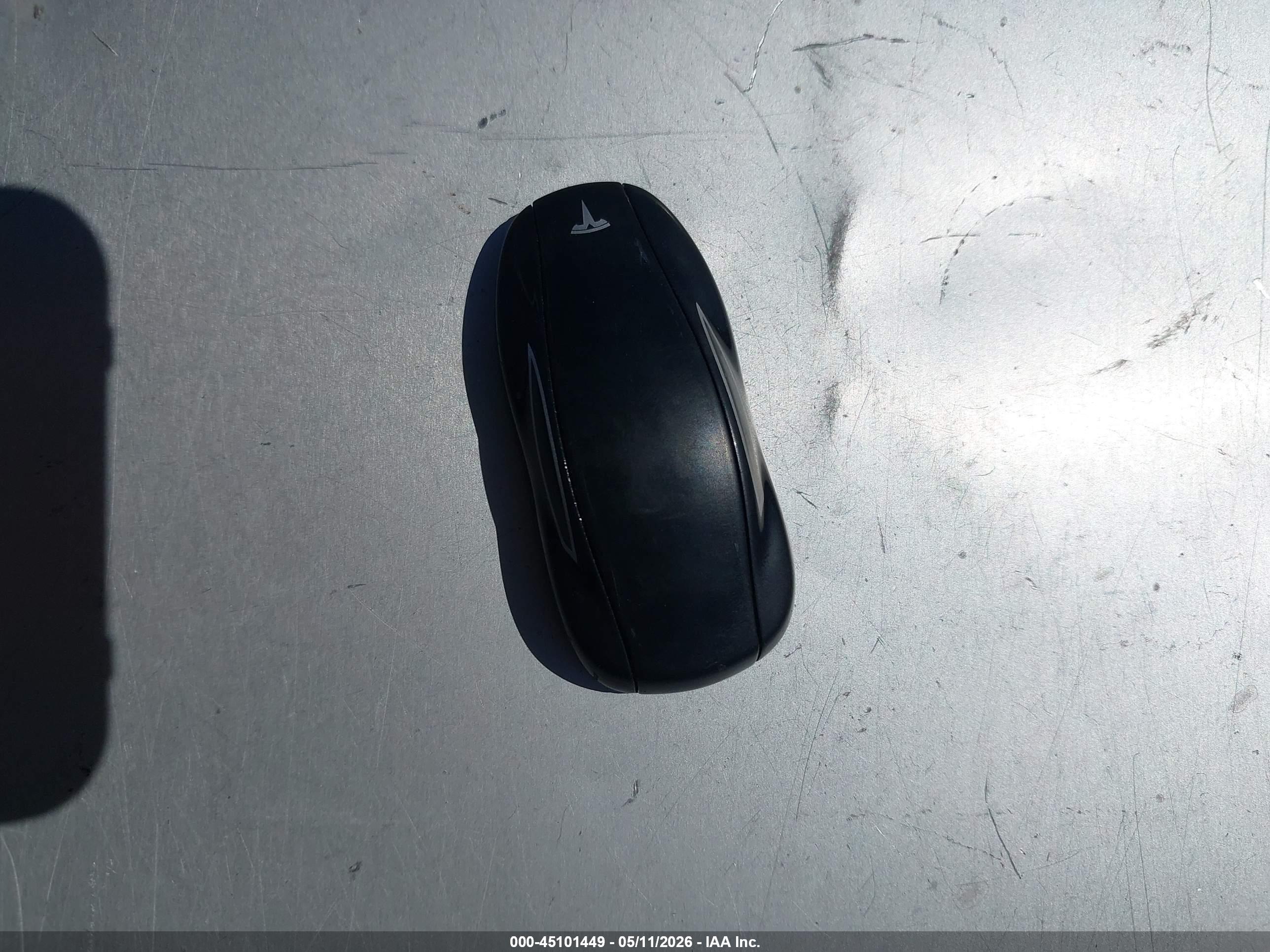 TESLA MODEL image 11