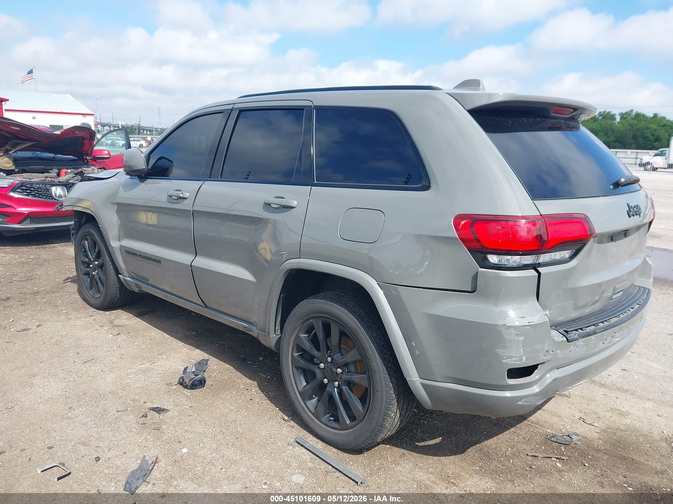 JEEP GRAND image 3