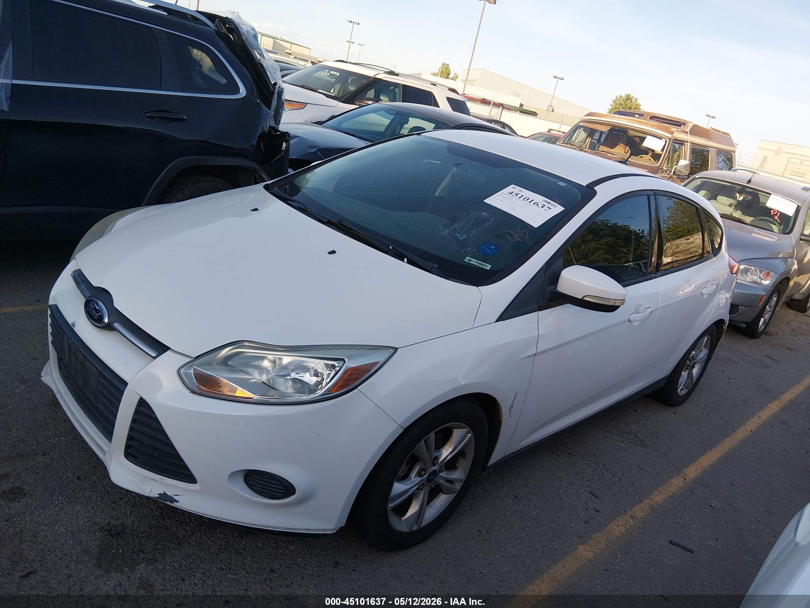 FORD FOCUS image 2