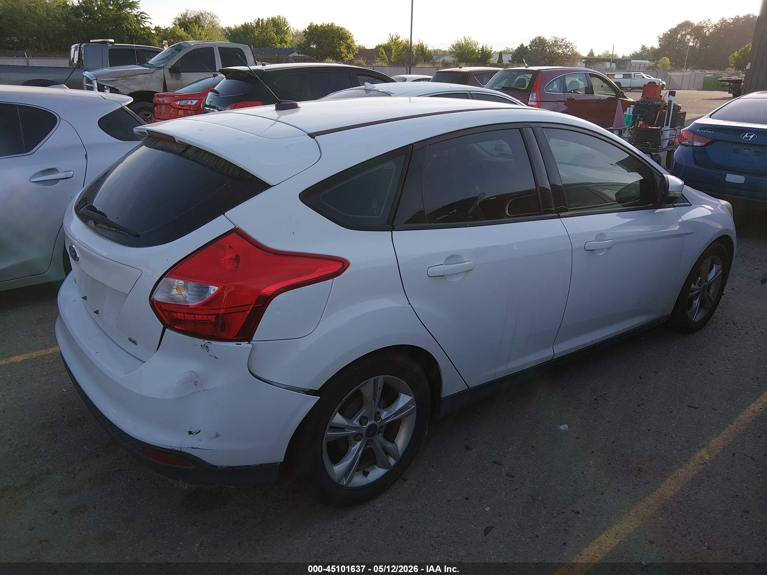 FORD FOCUS image 4