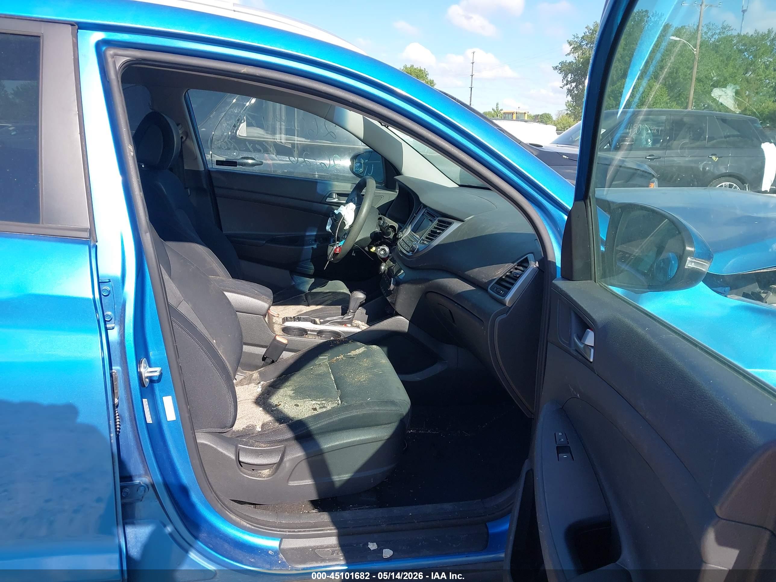 HYUNDAI TUCSON image 5