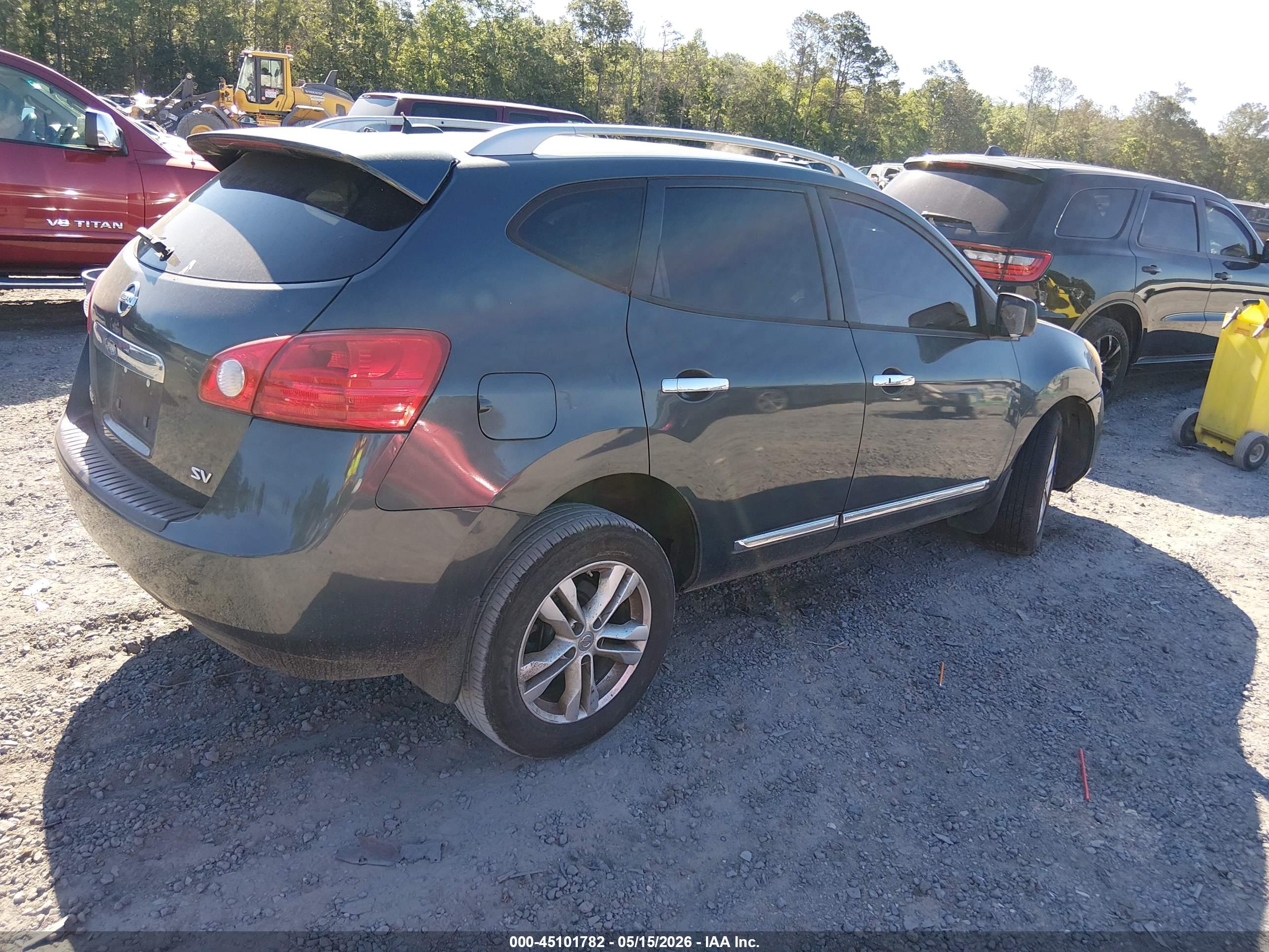 NISSAN ROGUE image 4