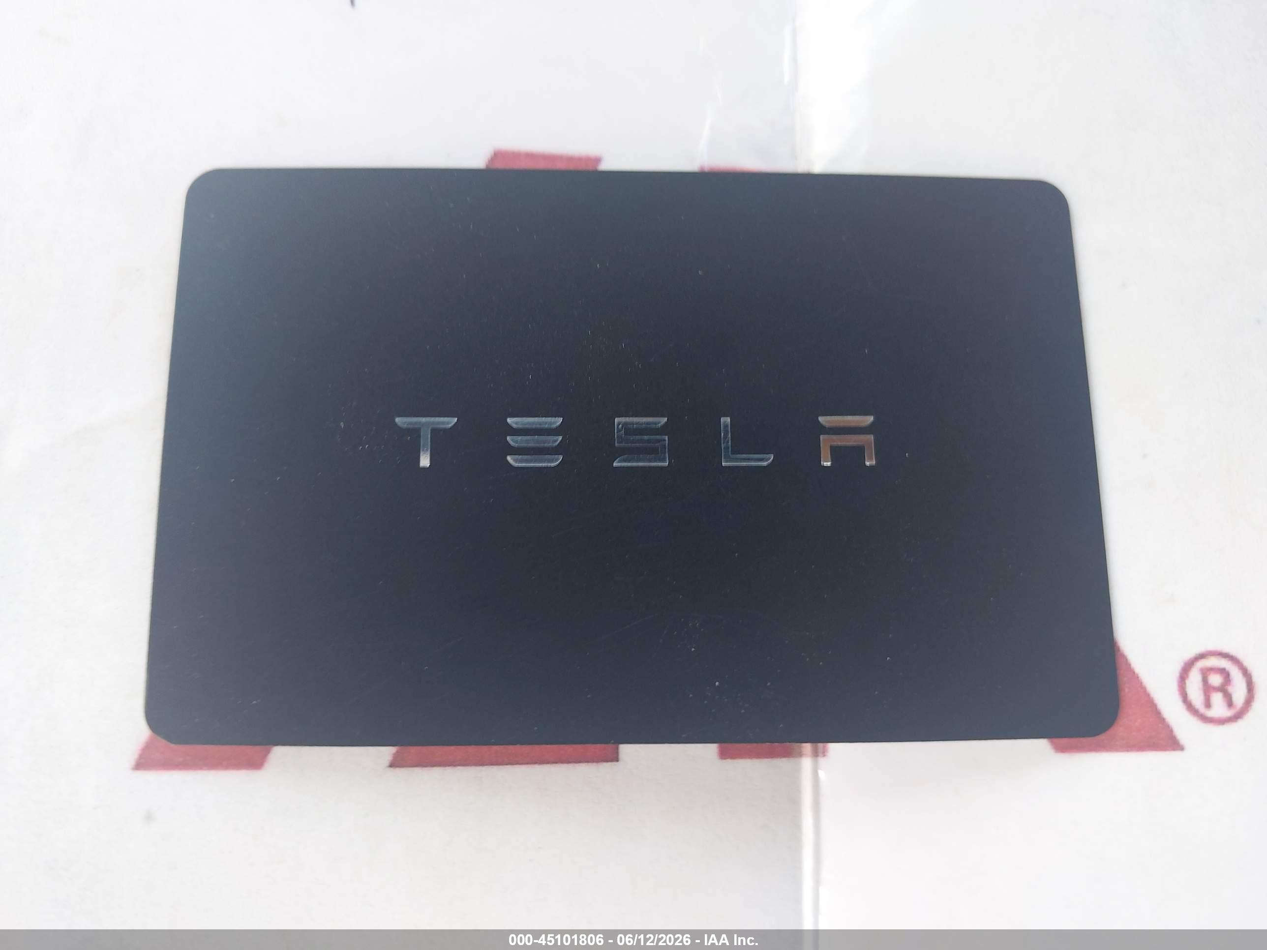 TESLA MODEL image 11
