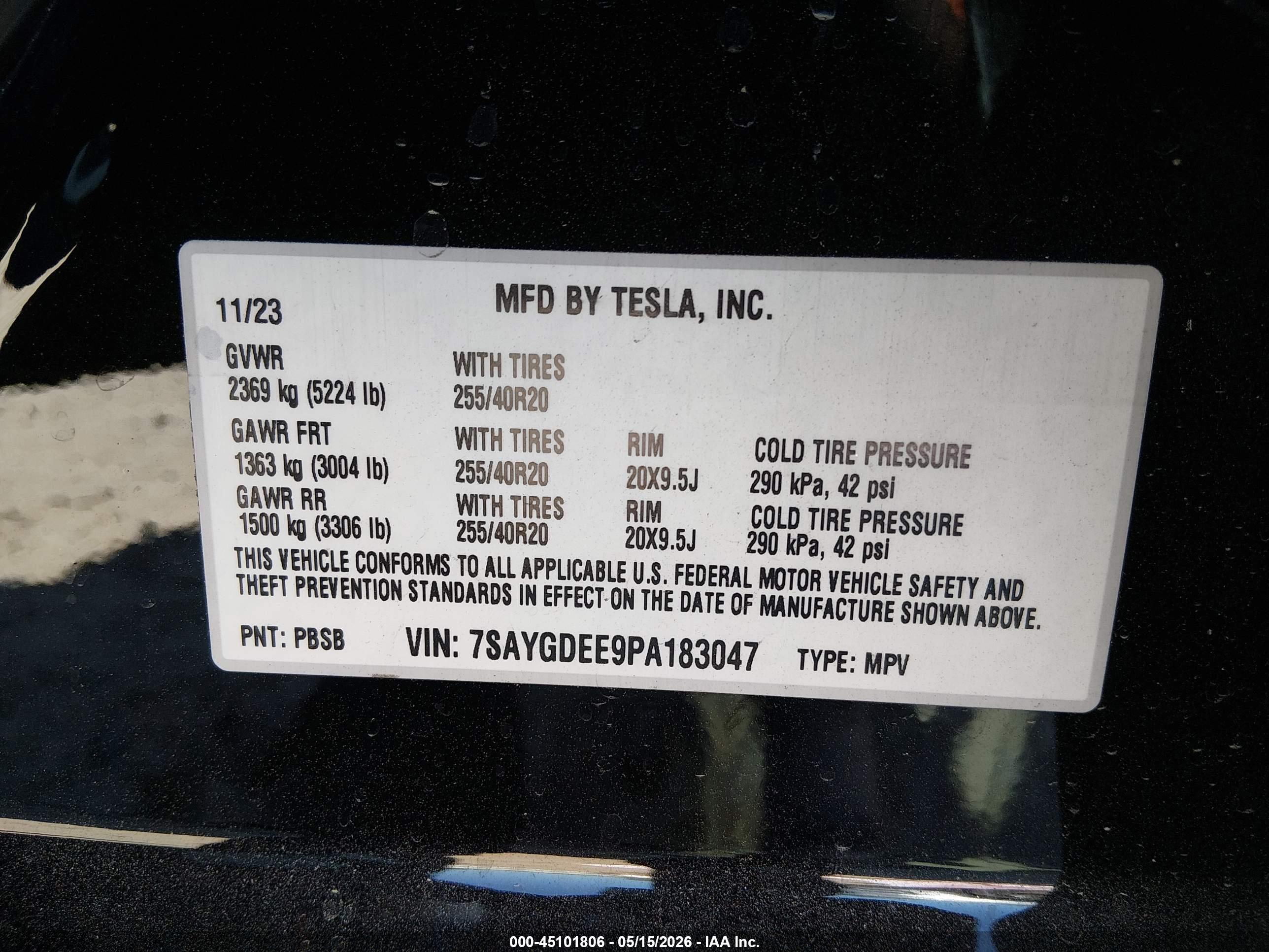 TESLA MODEL image 9