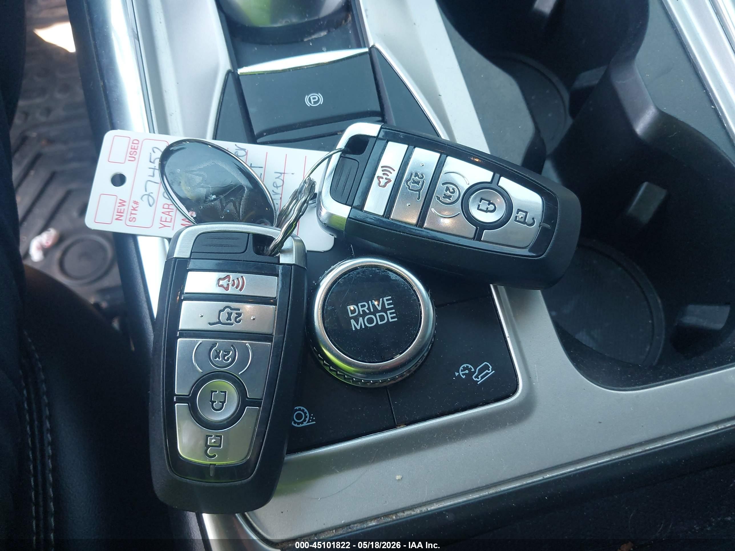 FORD EXPLORER image 11