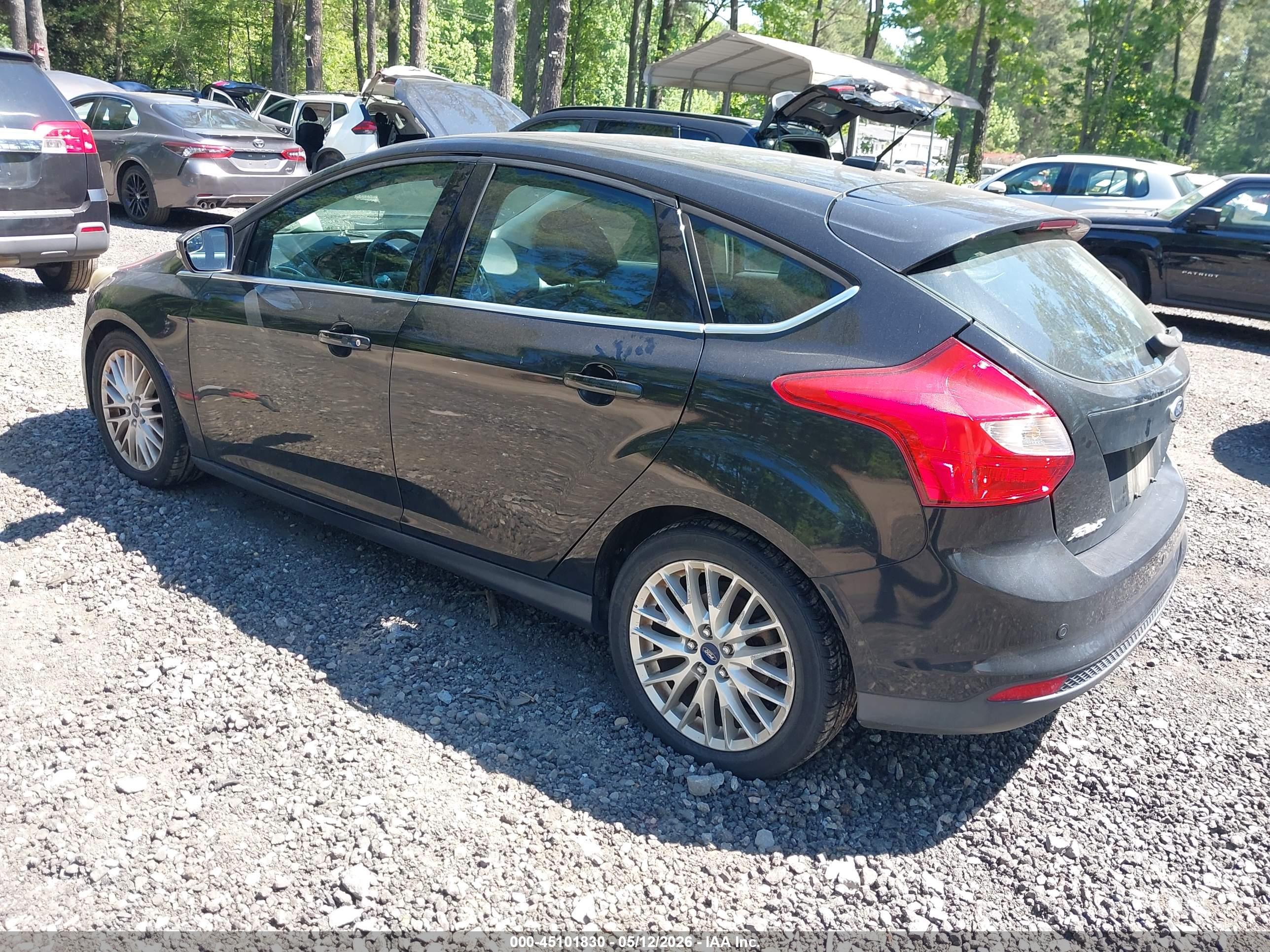 FORD FOCUS image 3