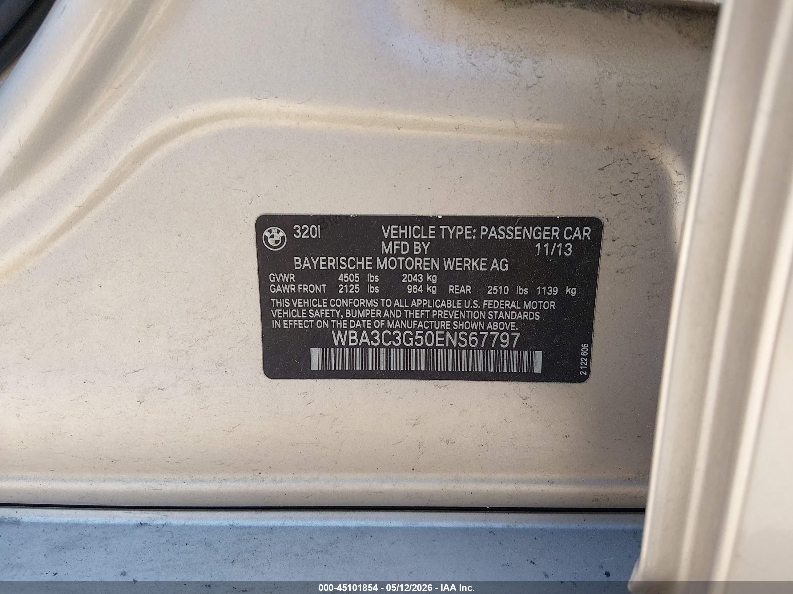 BMW 320I image 9