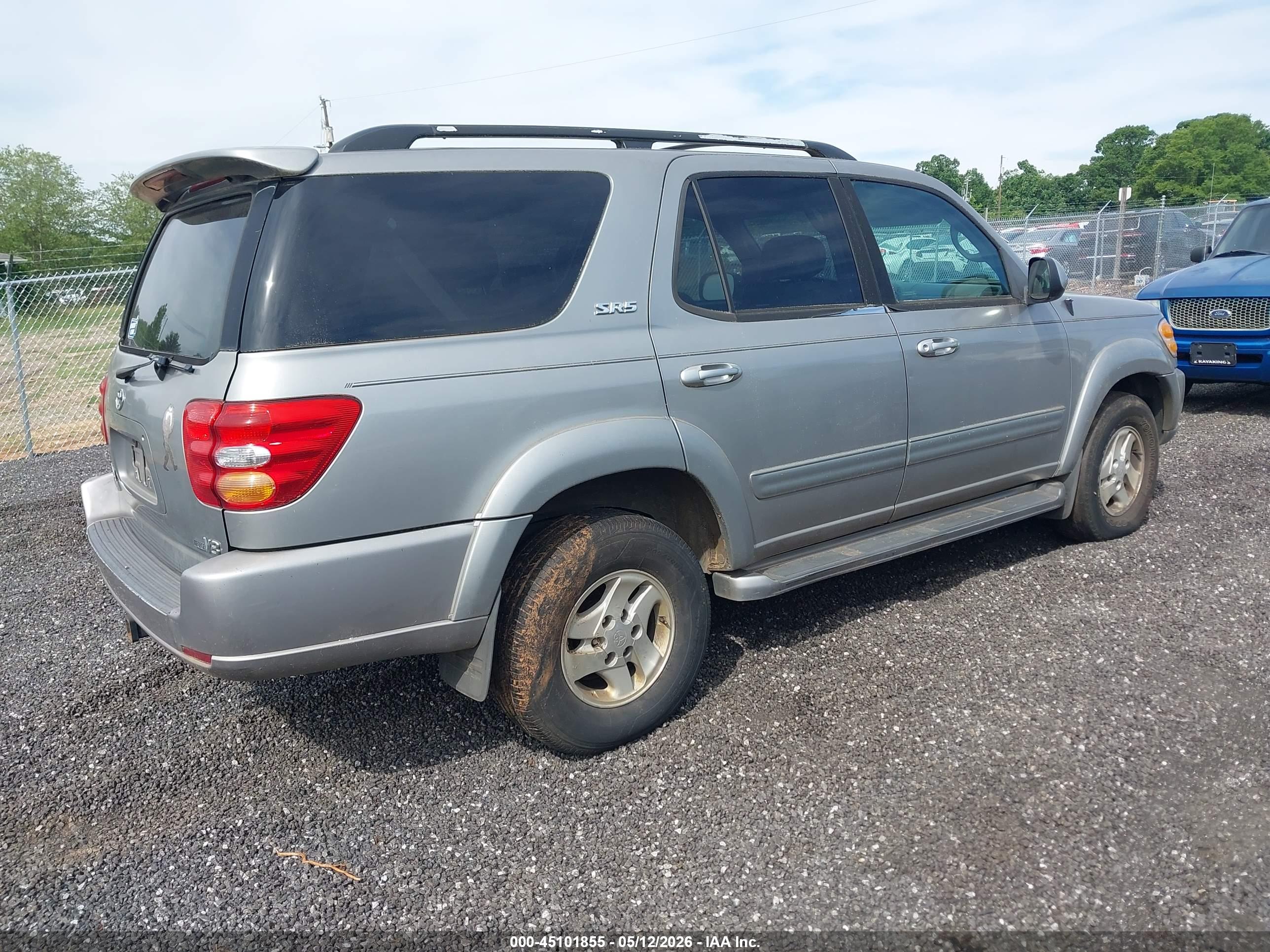 TOYOTA SEQUOIA image 4