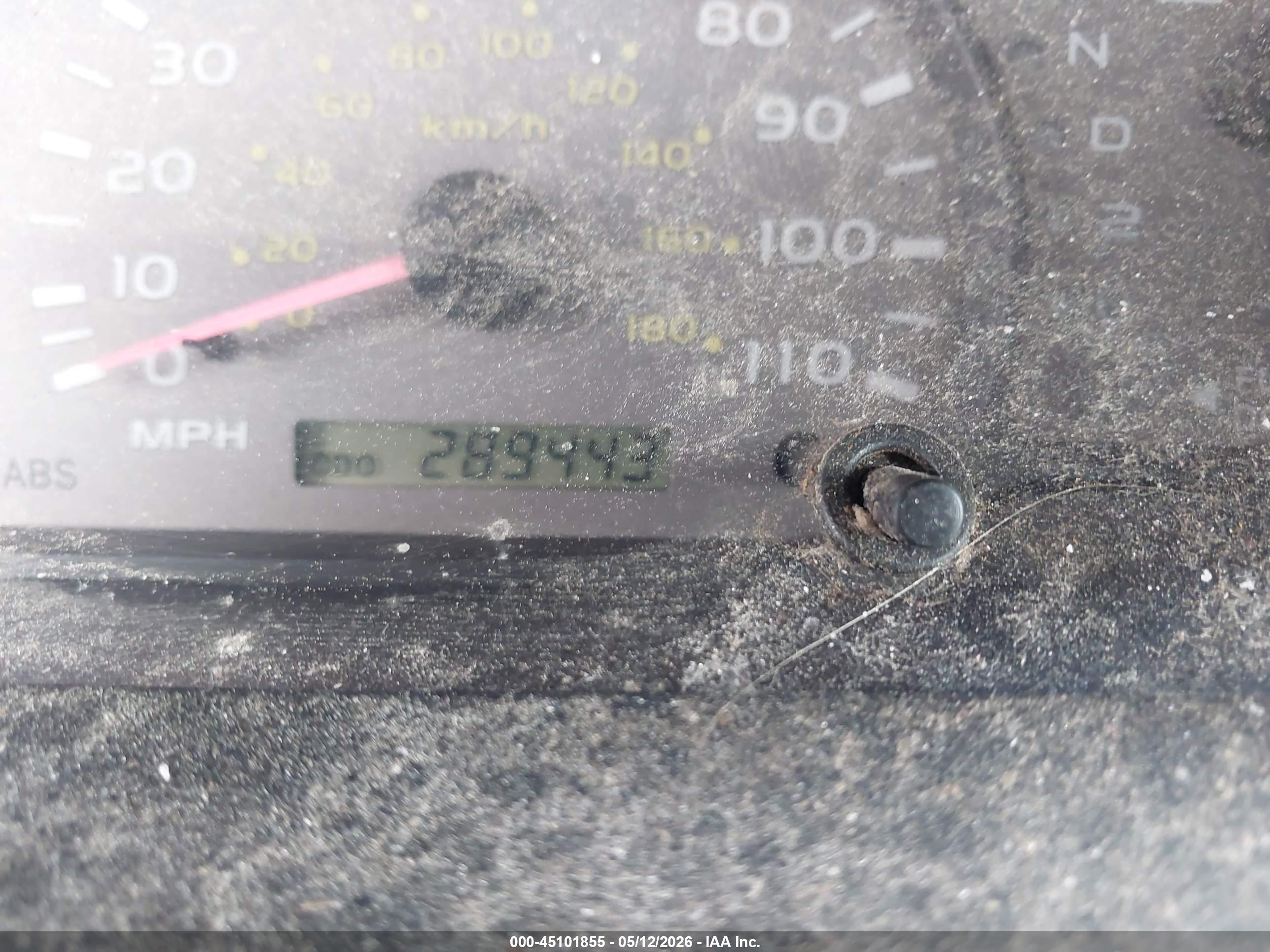 TOYOTA SEQUOIA image 7