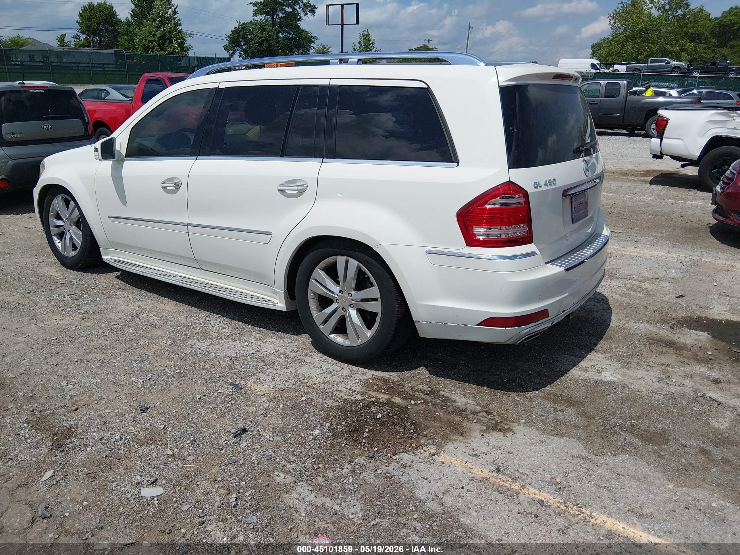 MERCEDES-BENZ GL image 3
