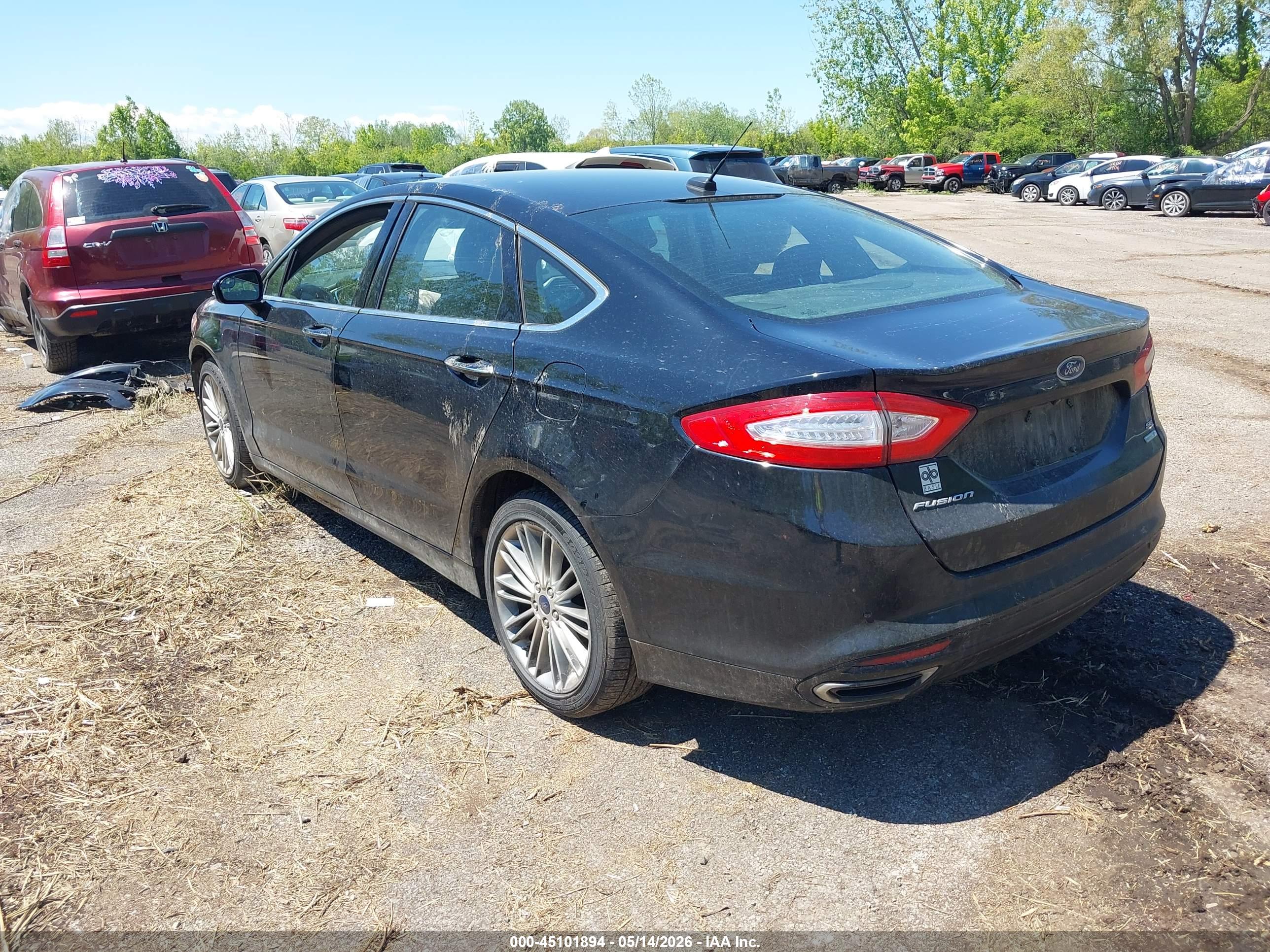 FORD FUSION image 3