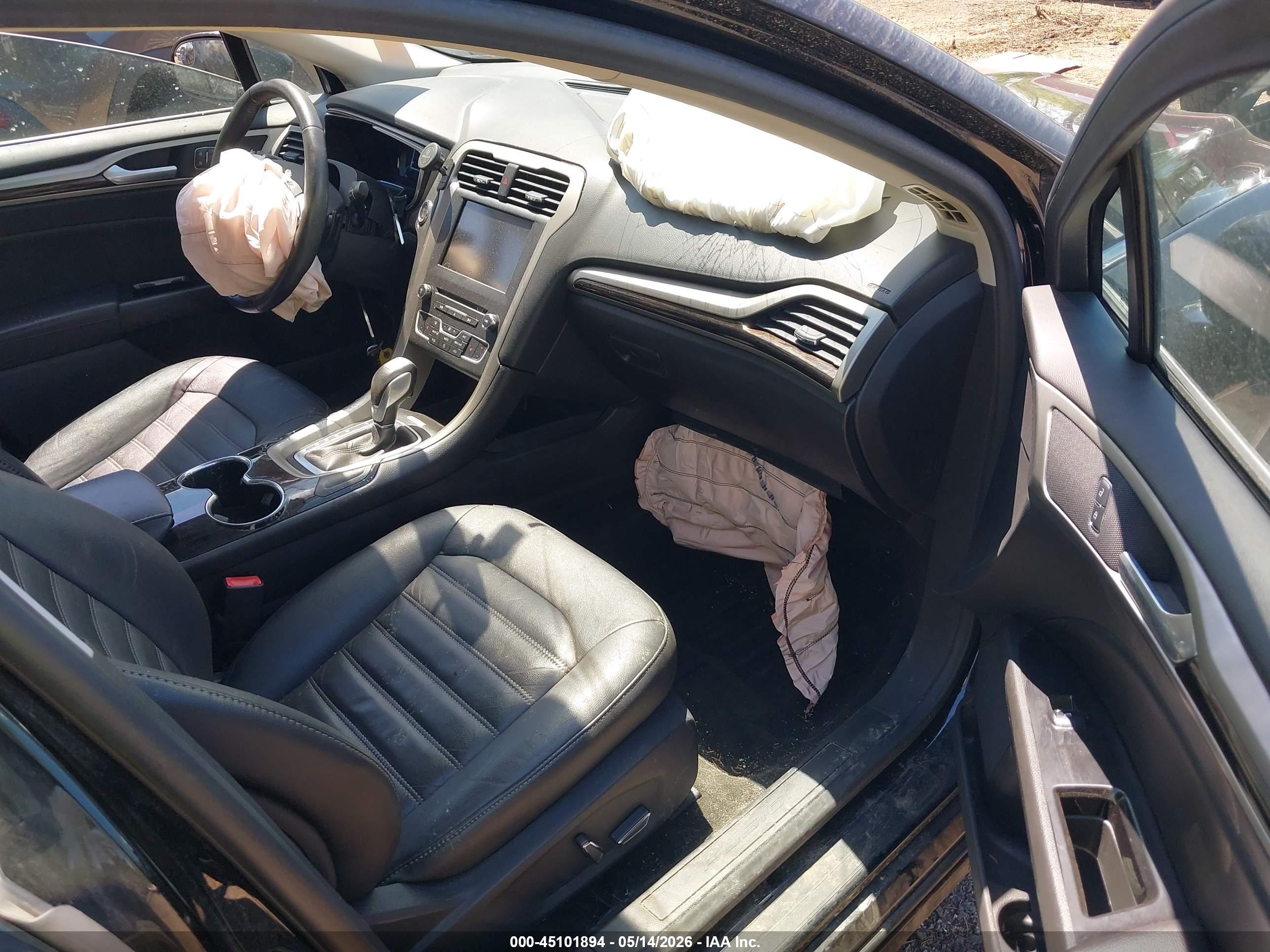 FORD FUSION image 5