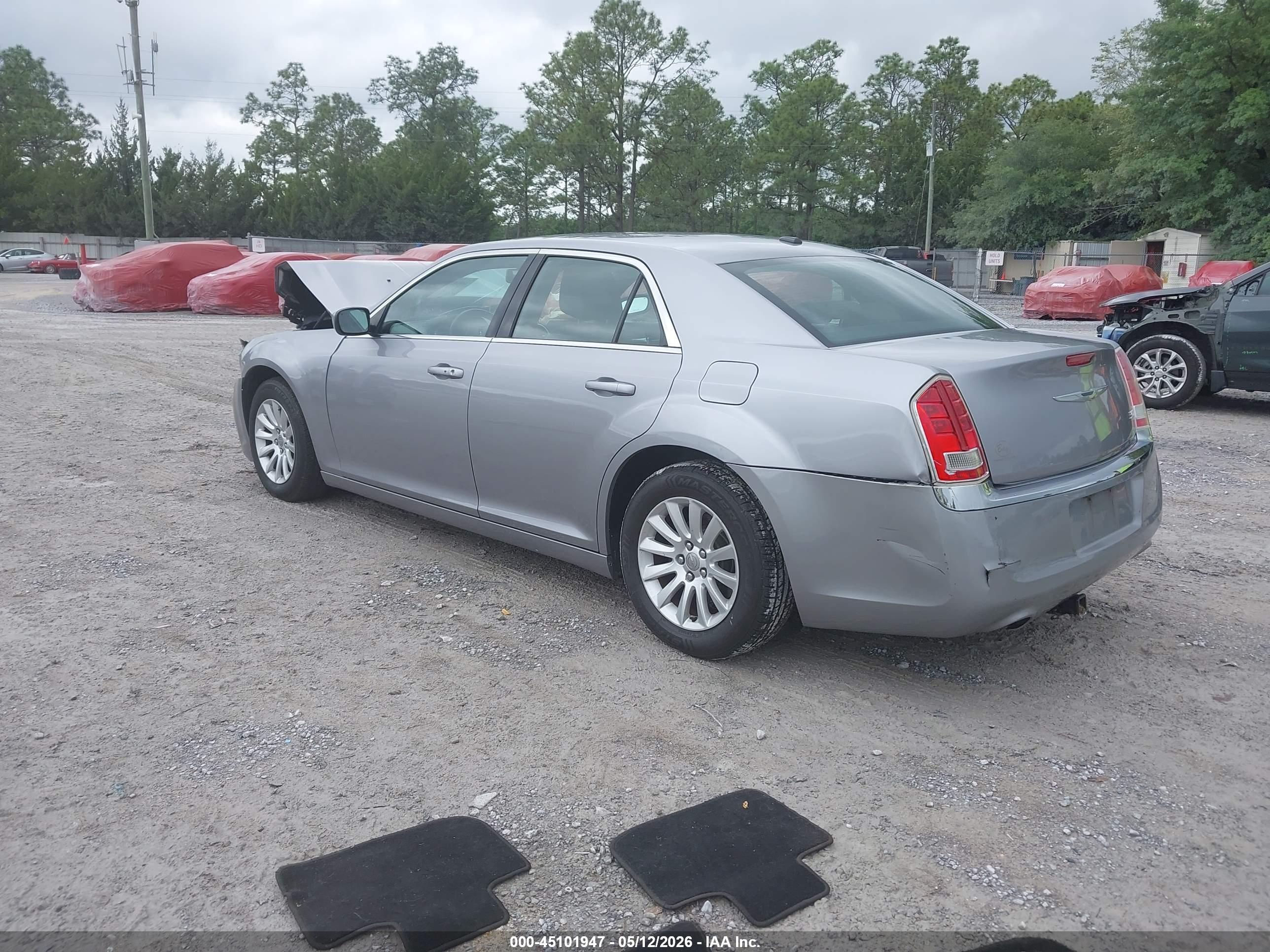 CHRYSLER 300 image 3