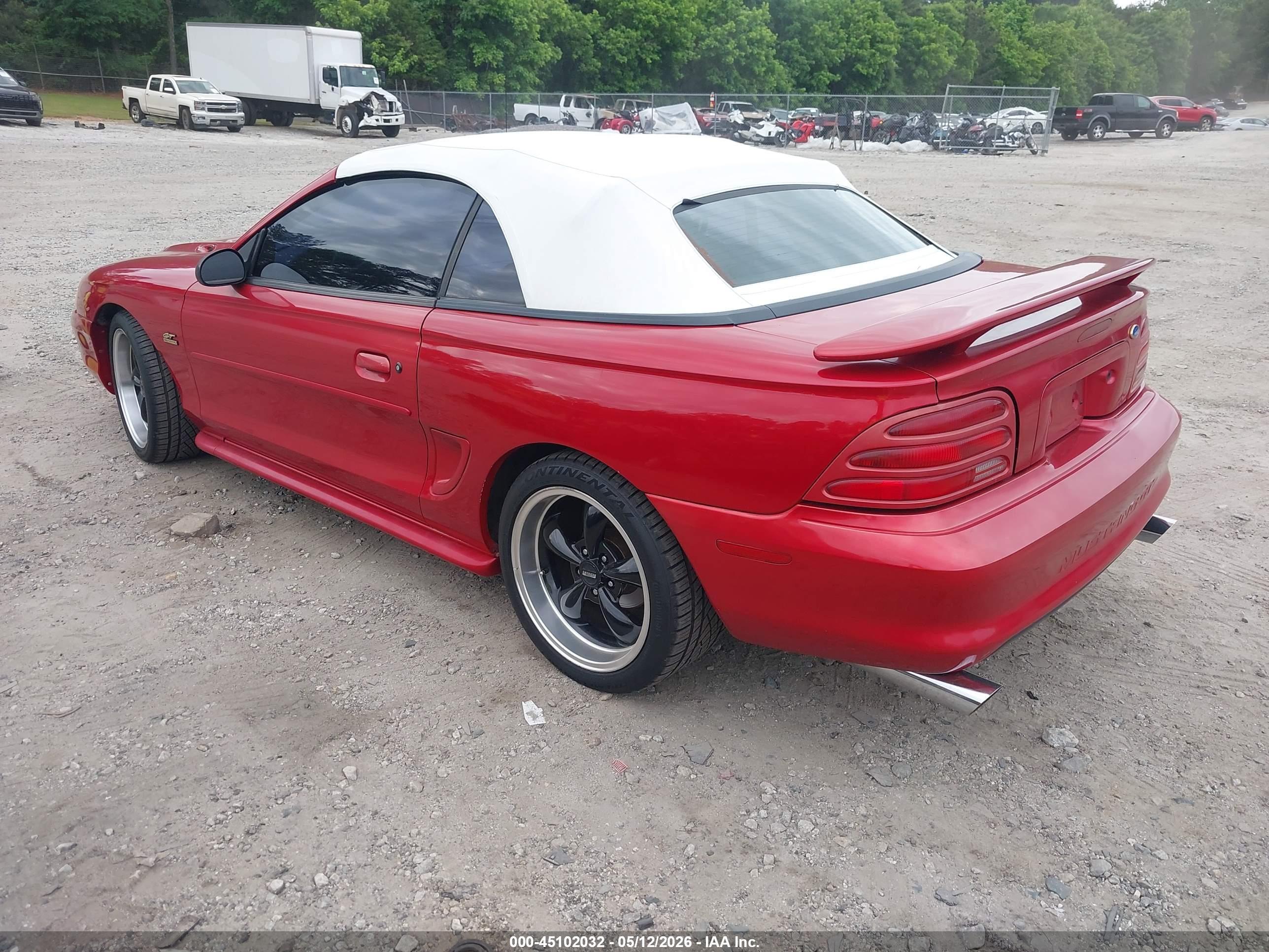 FORD MUSTANG image 3