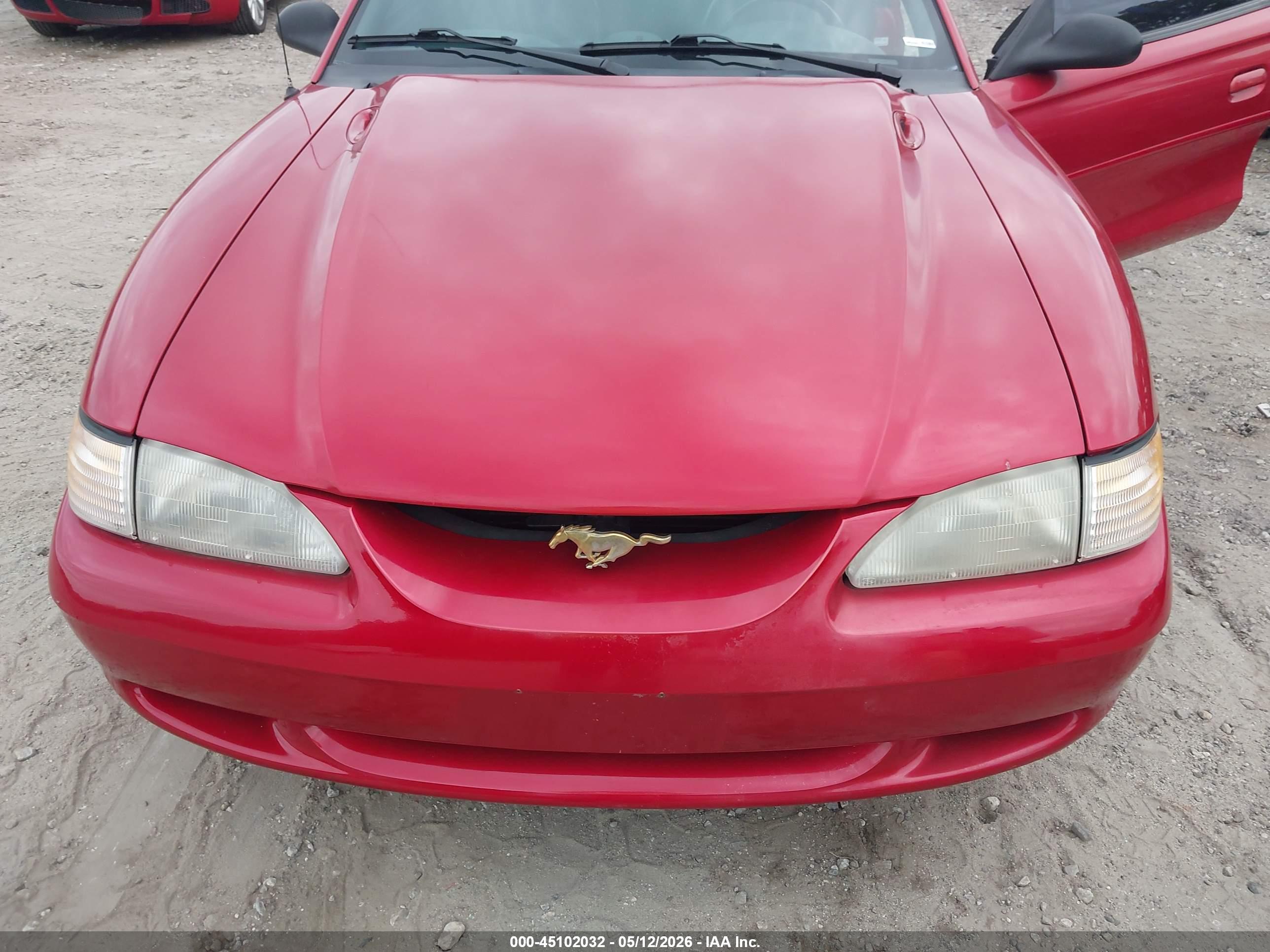 FORD MUSTANG image 6