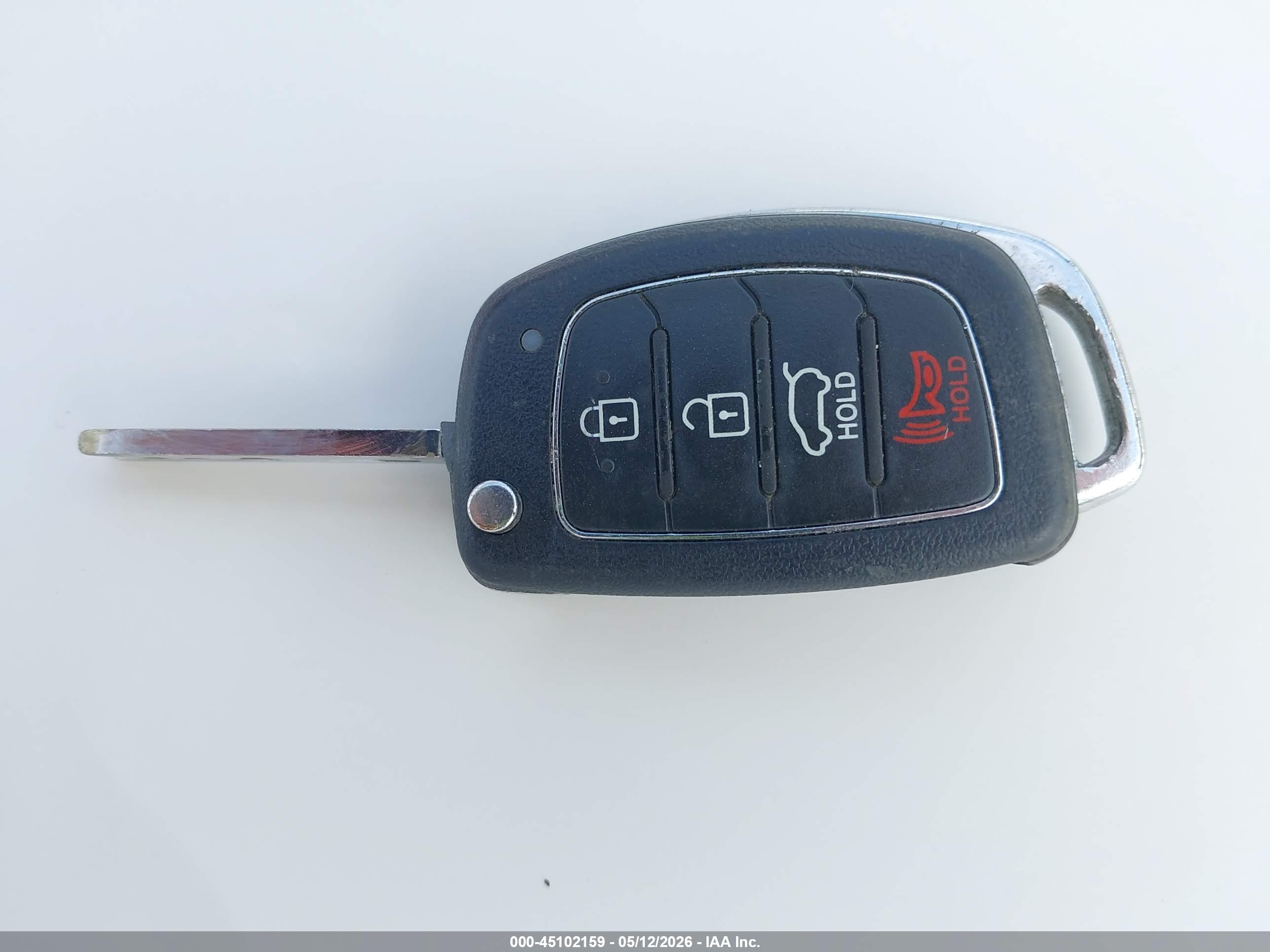 HYUNDAI SANTA image 11